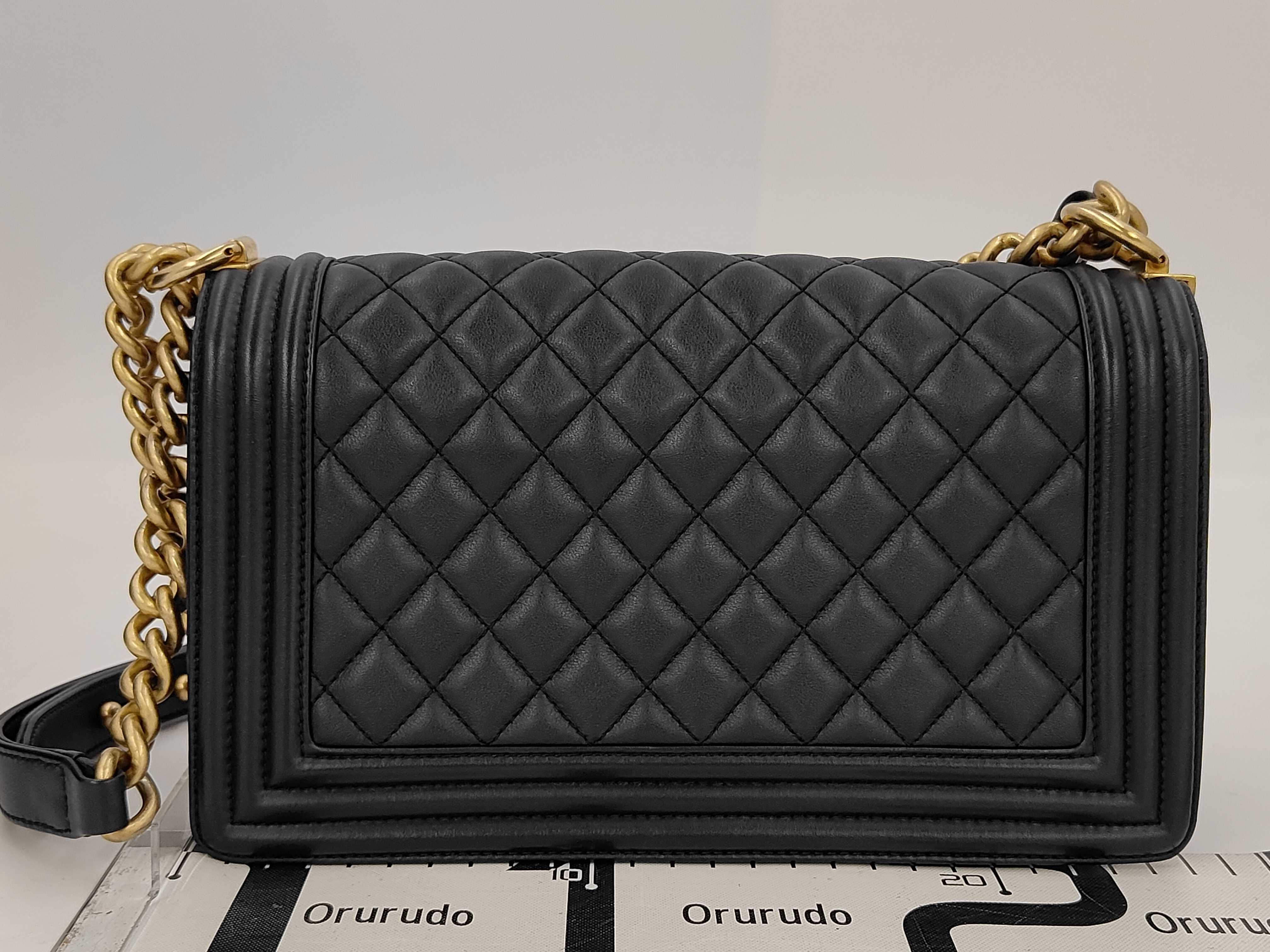 Matelassé Lambskin Boy Chanel Black Shoulder Bag — view 2