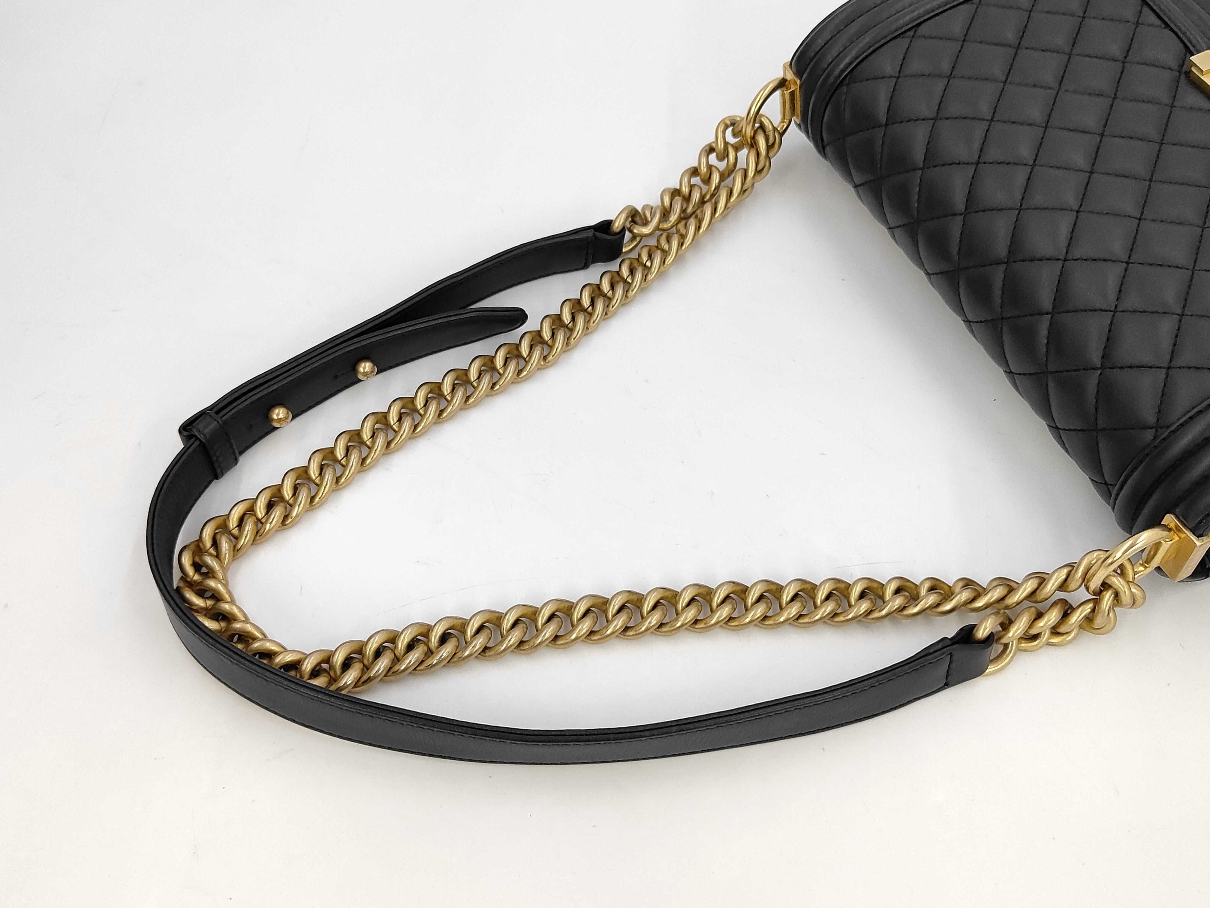 Matelassé Lambskin Boy Chanel Black Shoulder Bag — view 5