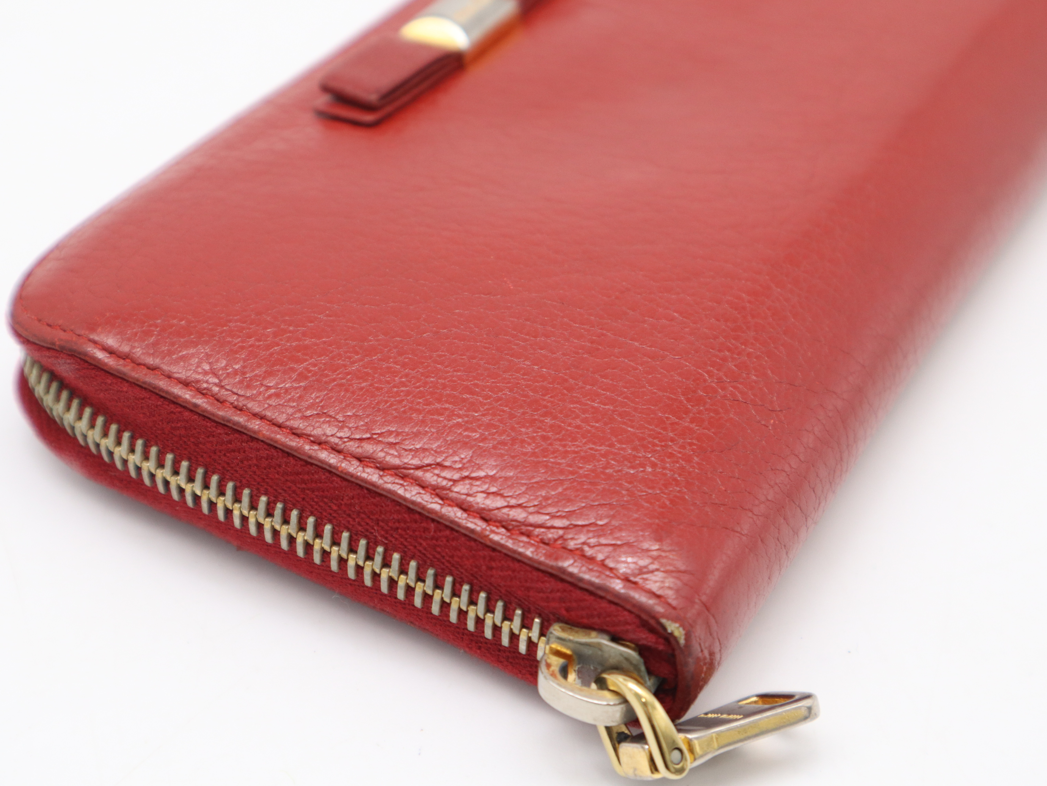 5M0506 Leather Round Ribbon Long Wallet, Red, with Guarantee Card and Box. — view 7