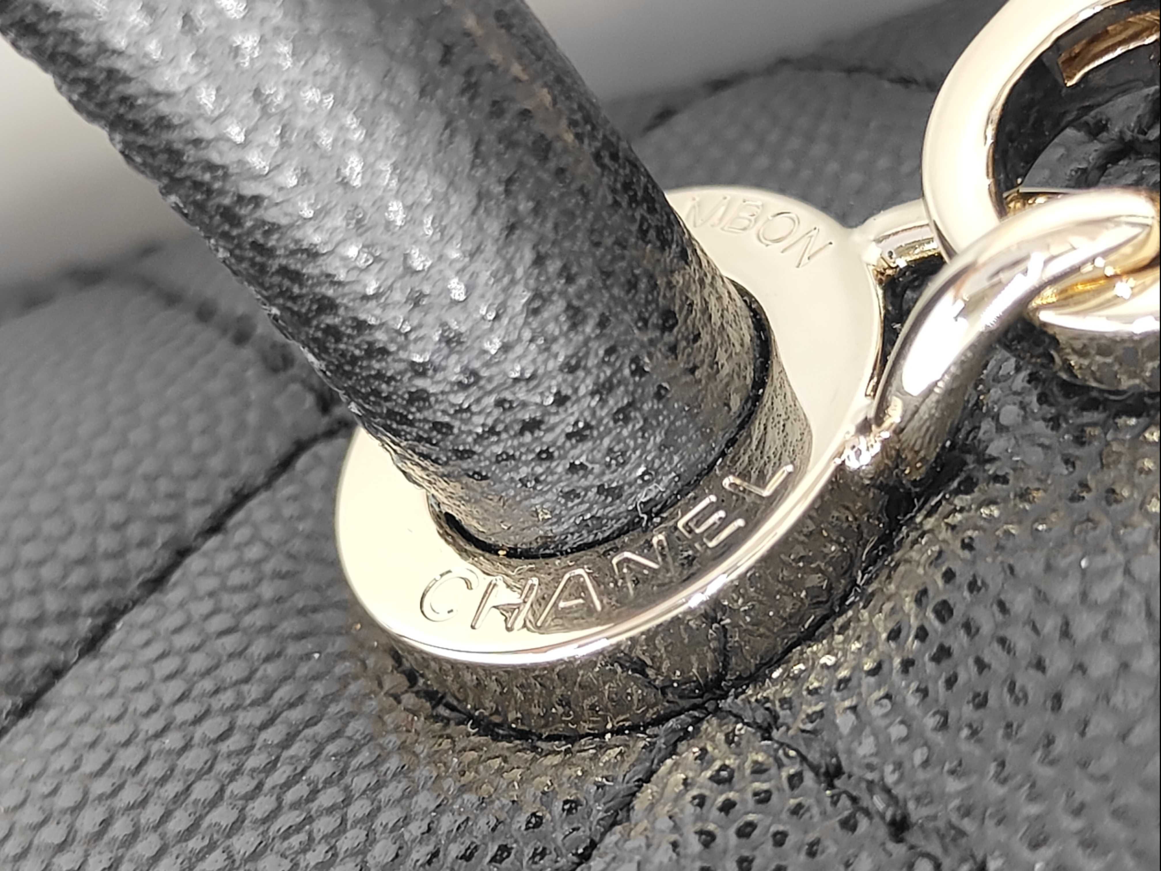 Caviar Skin Coco Handle Handbag — view 8