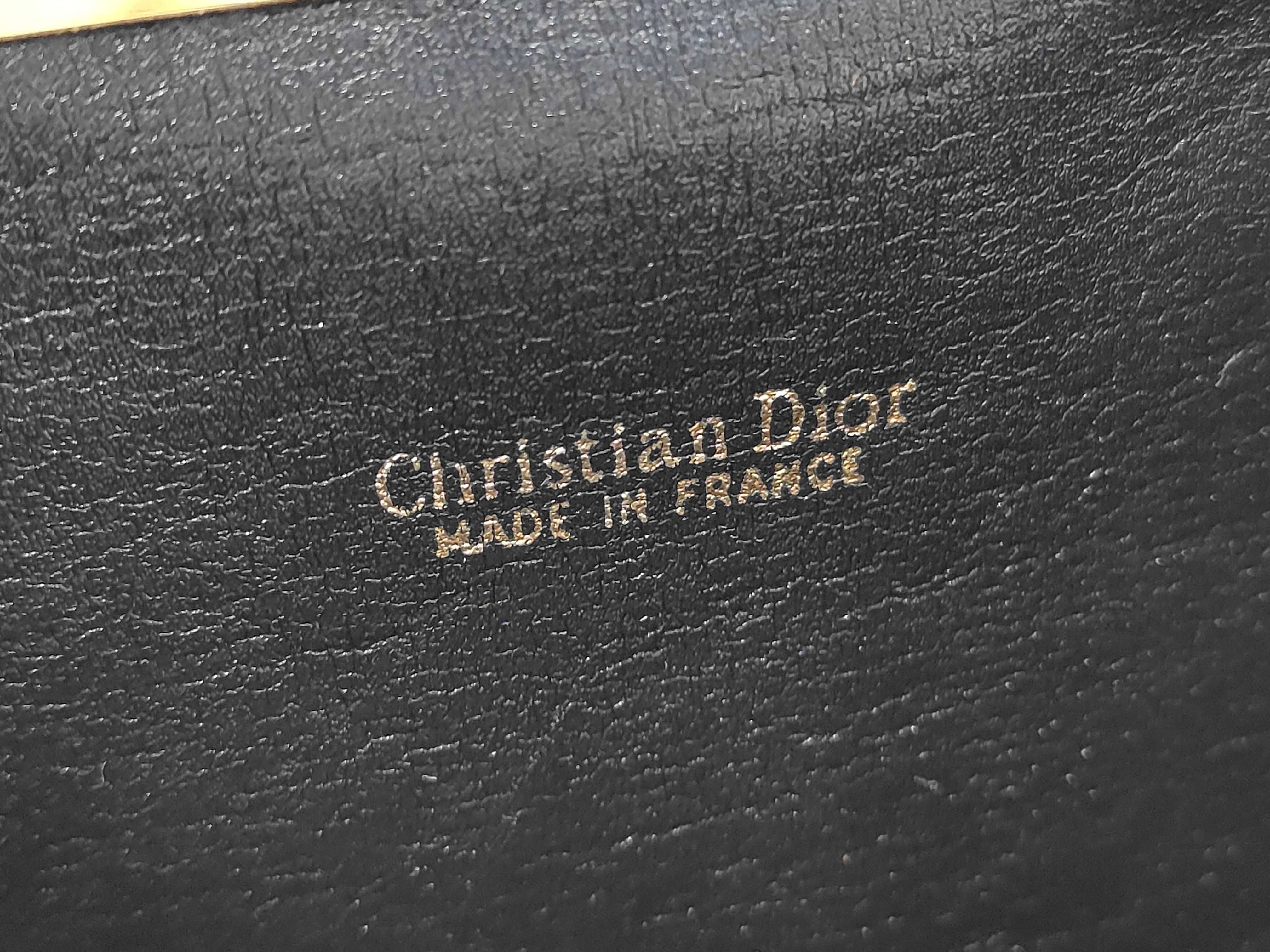 wallet — view 6