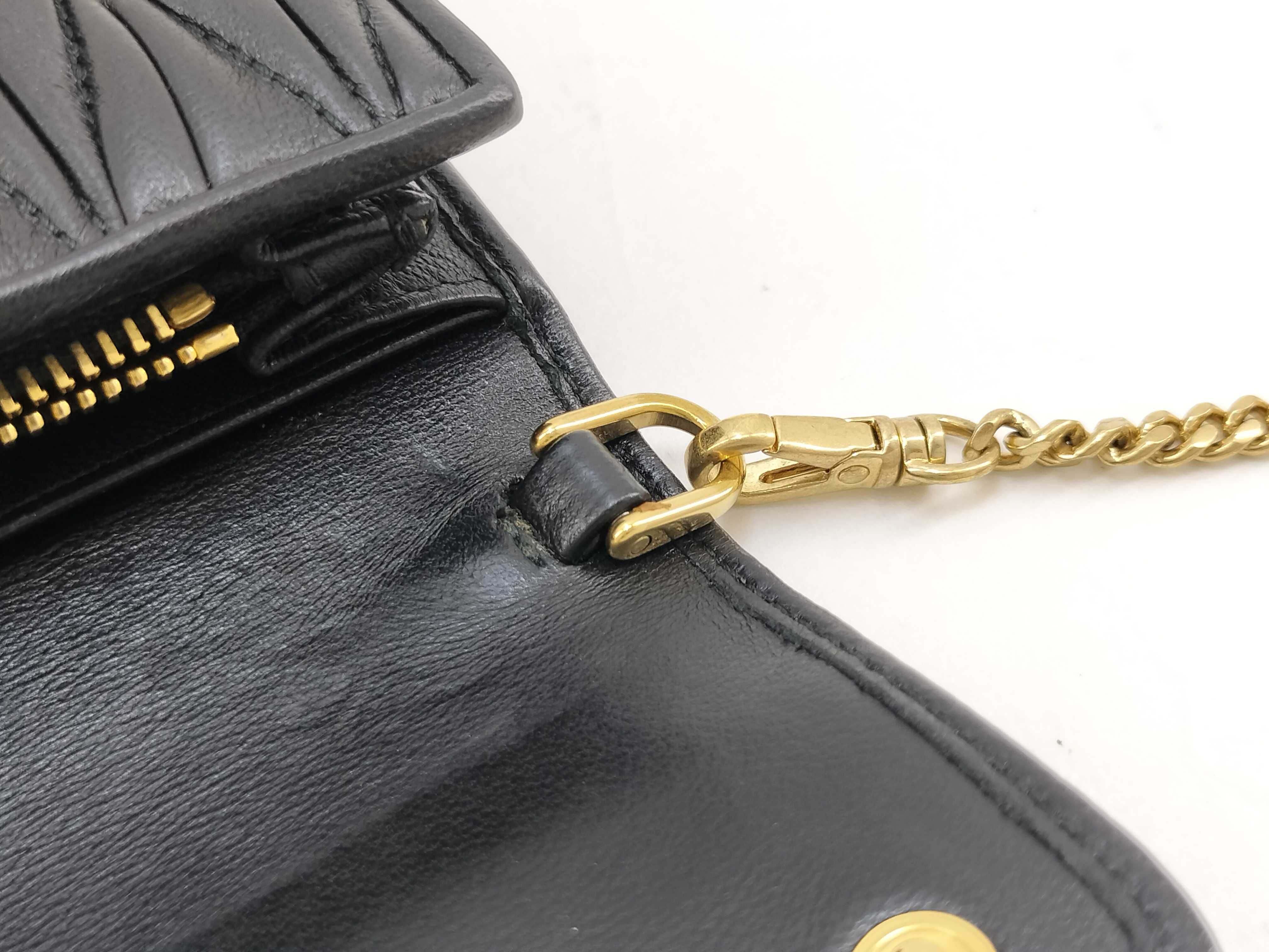 Chain Wallet Matelassé Black Clutch Bag — view 9