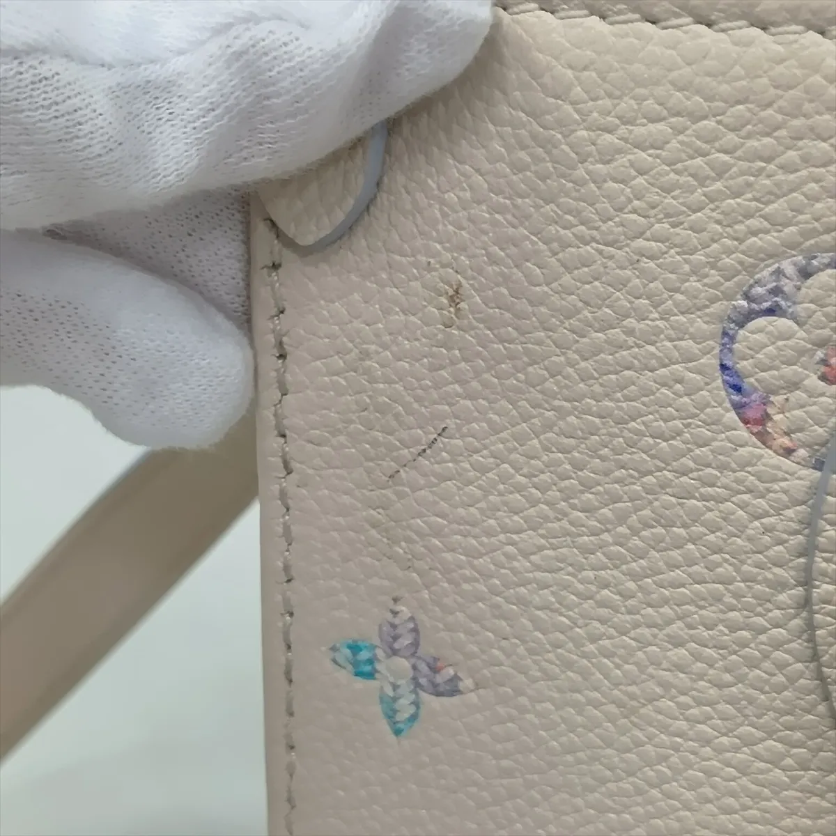 Monogram Empreinte OnTheGo PM M29976 Beige (RFID detected) — view 13