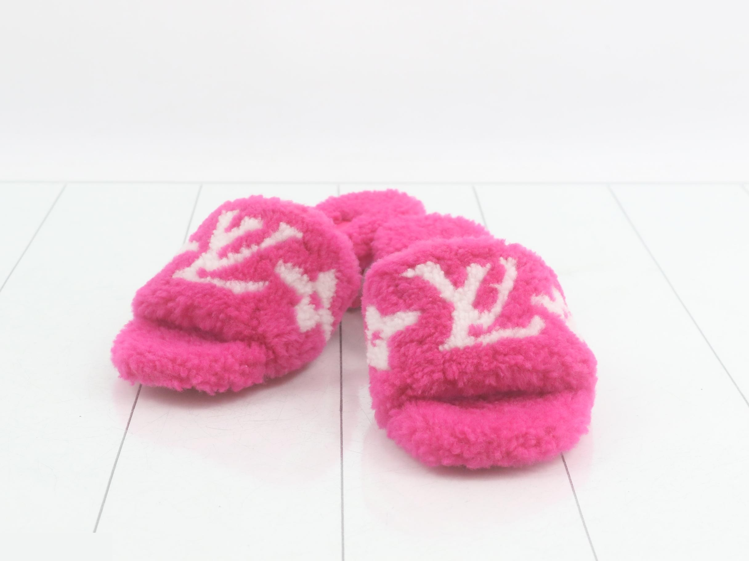 Paseo Line Sandals, Pink