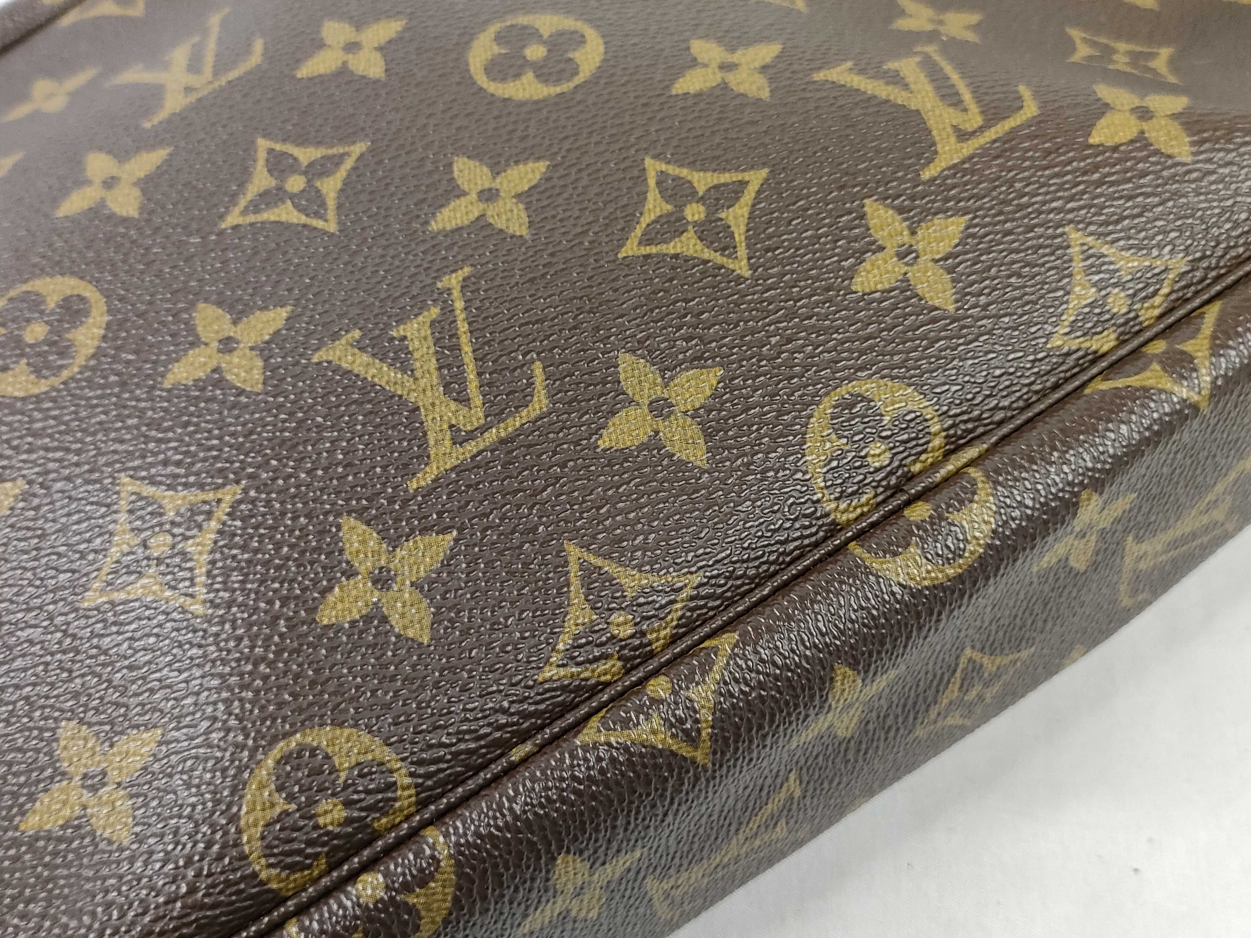 Monogram LV Monogram Clutch Bag — view 13
