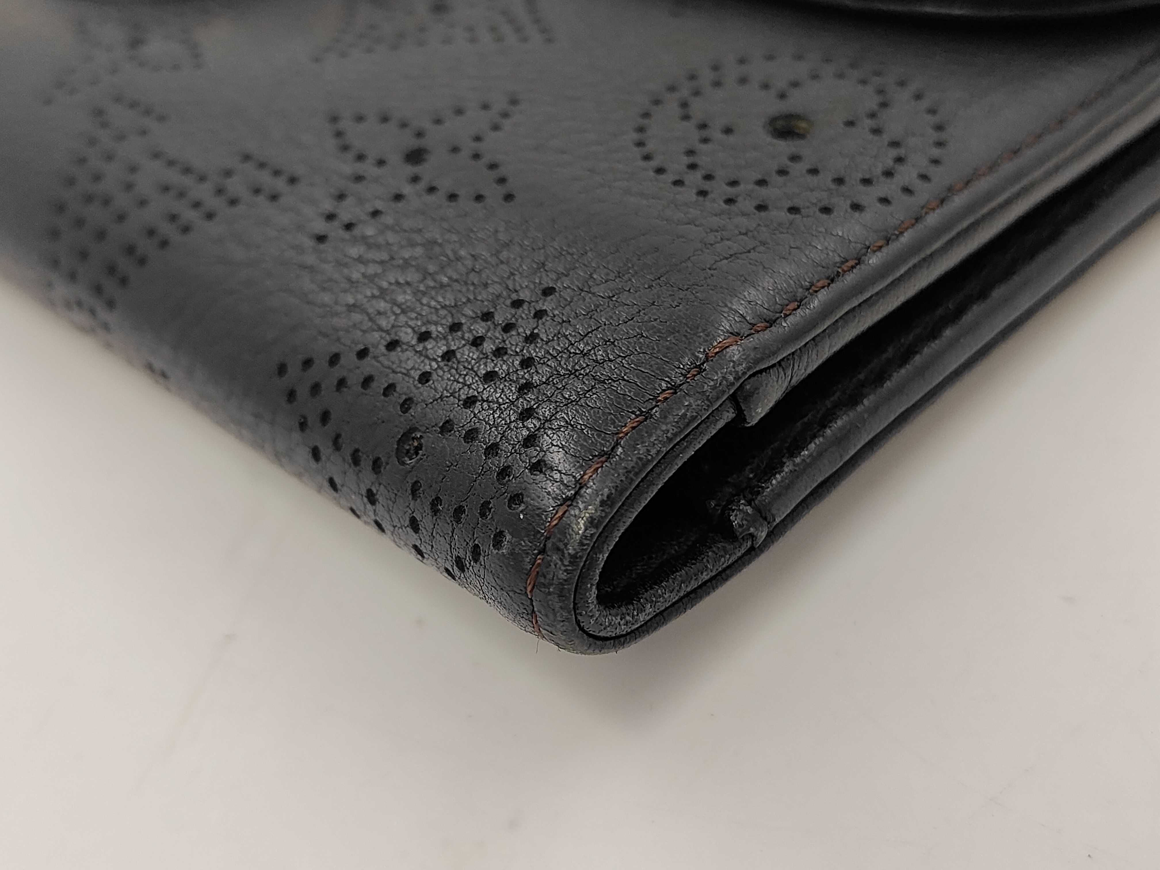 Monogram Mahina Portefeuille Amelia M58162 Noir Silver Hardware Wallet — view 4