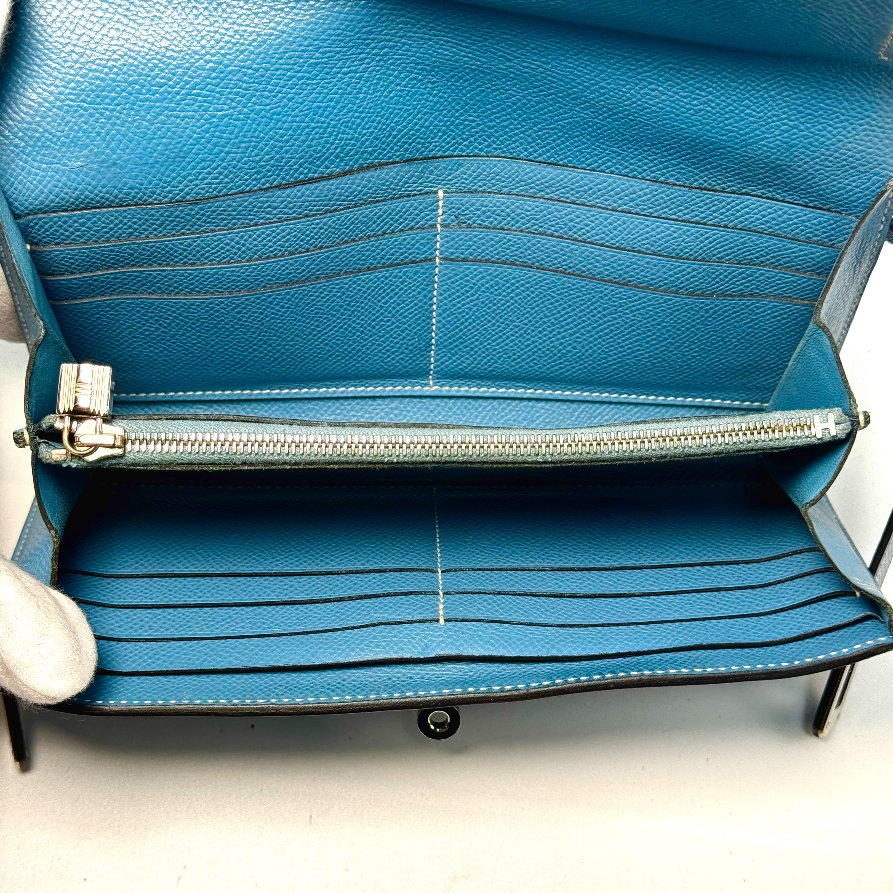 Kelly Wallet Leather Q Long Wallet Blue — view 4