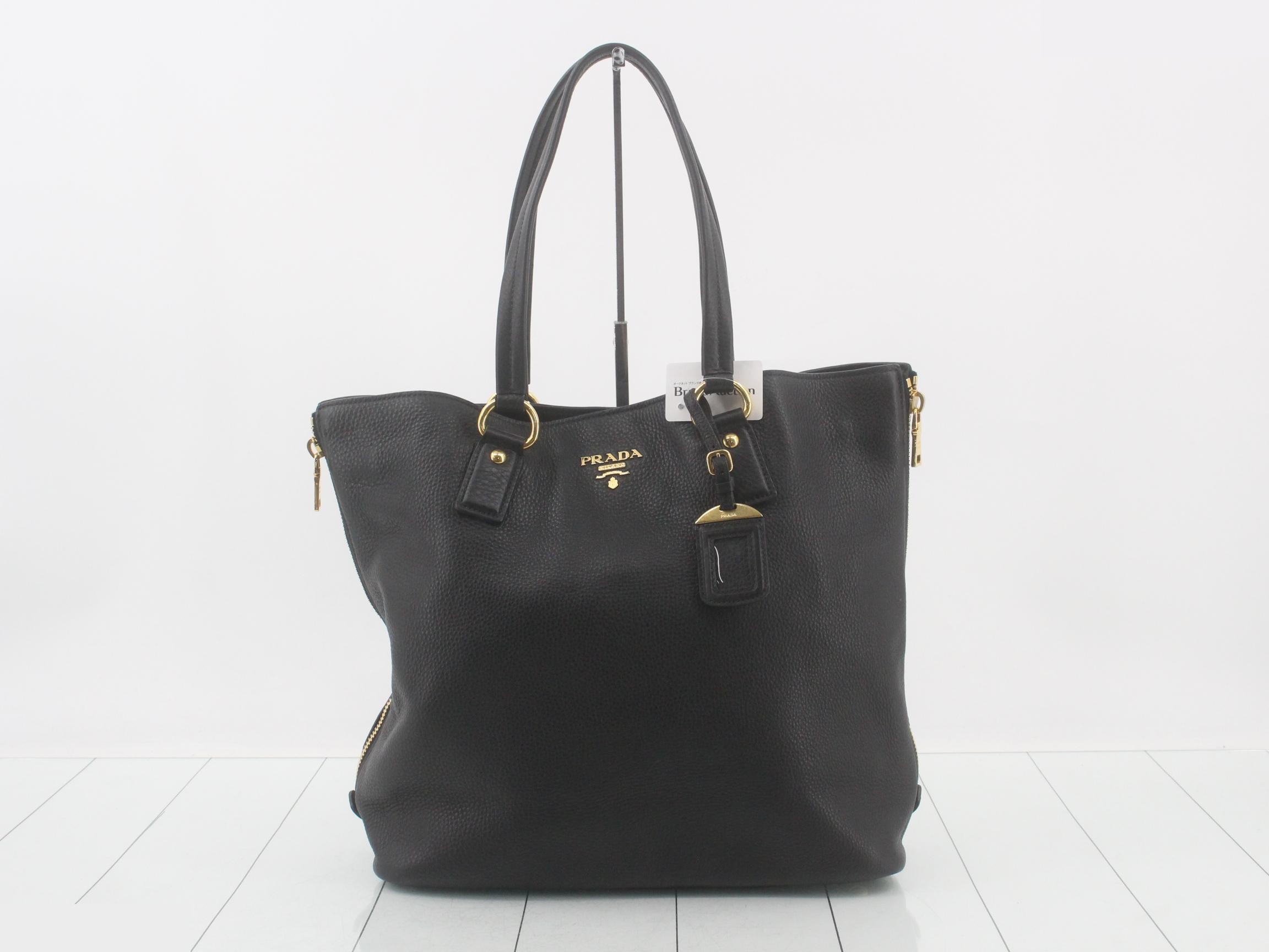 Other lines: Bags and tote bags