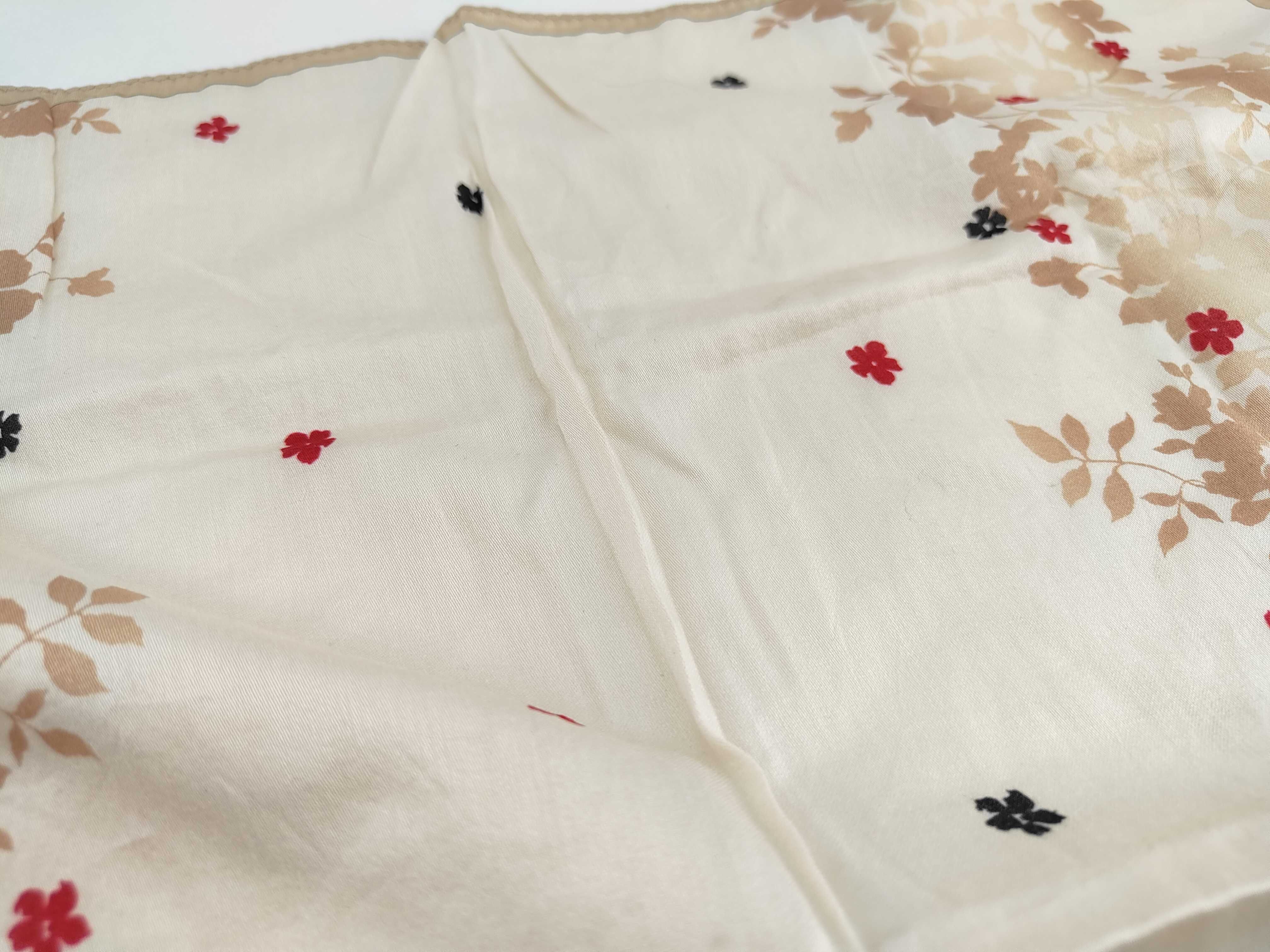scarves and other accessories — view 7