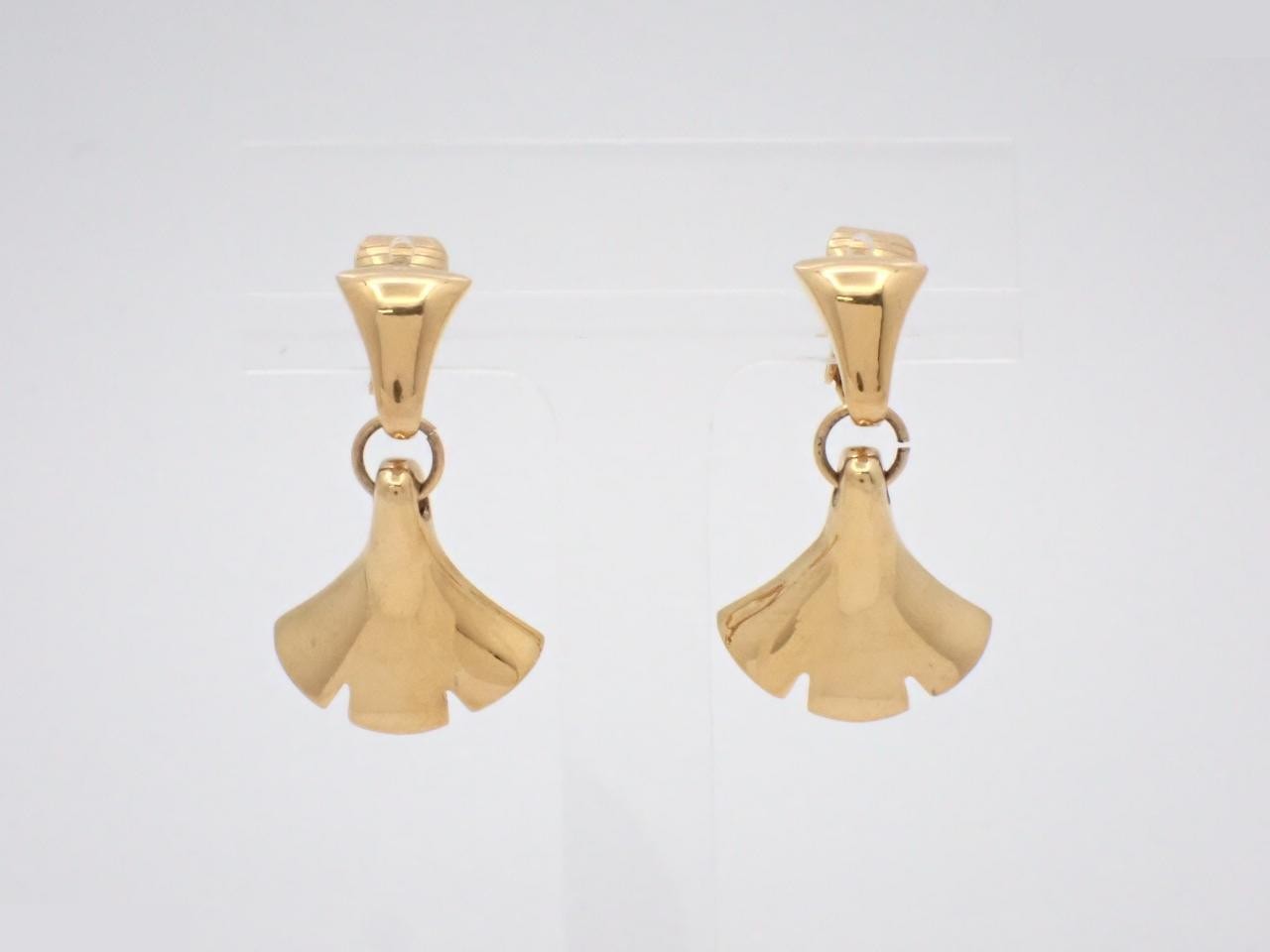 Other lines: Precious metals, earrings, ginkgo leaf, gold