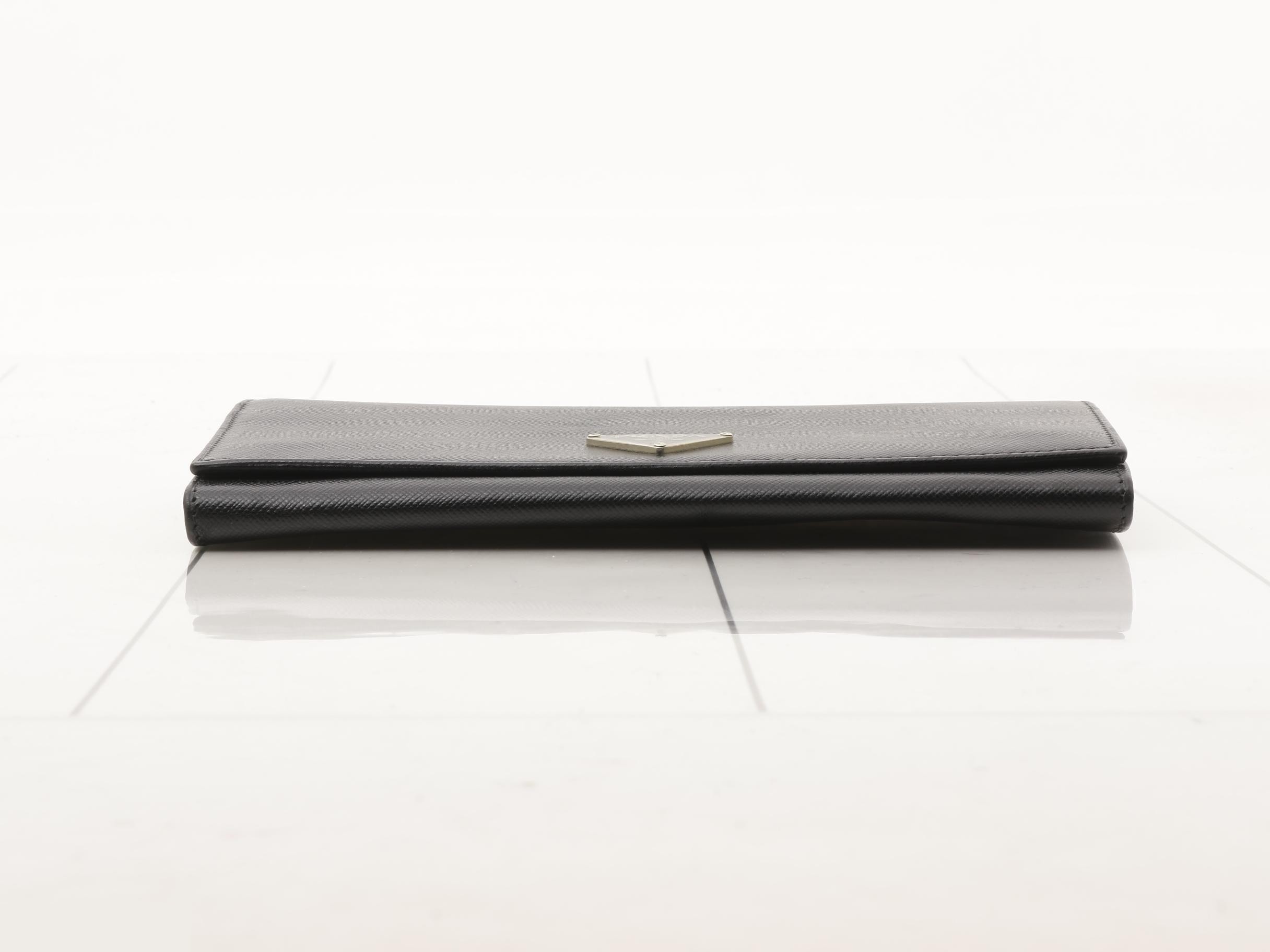 Other lines: Bags and Wallets — view 3