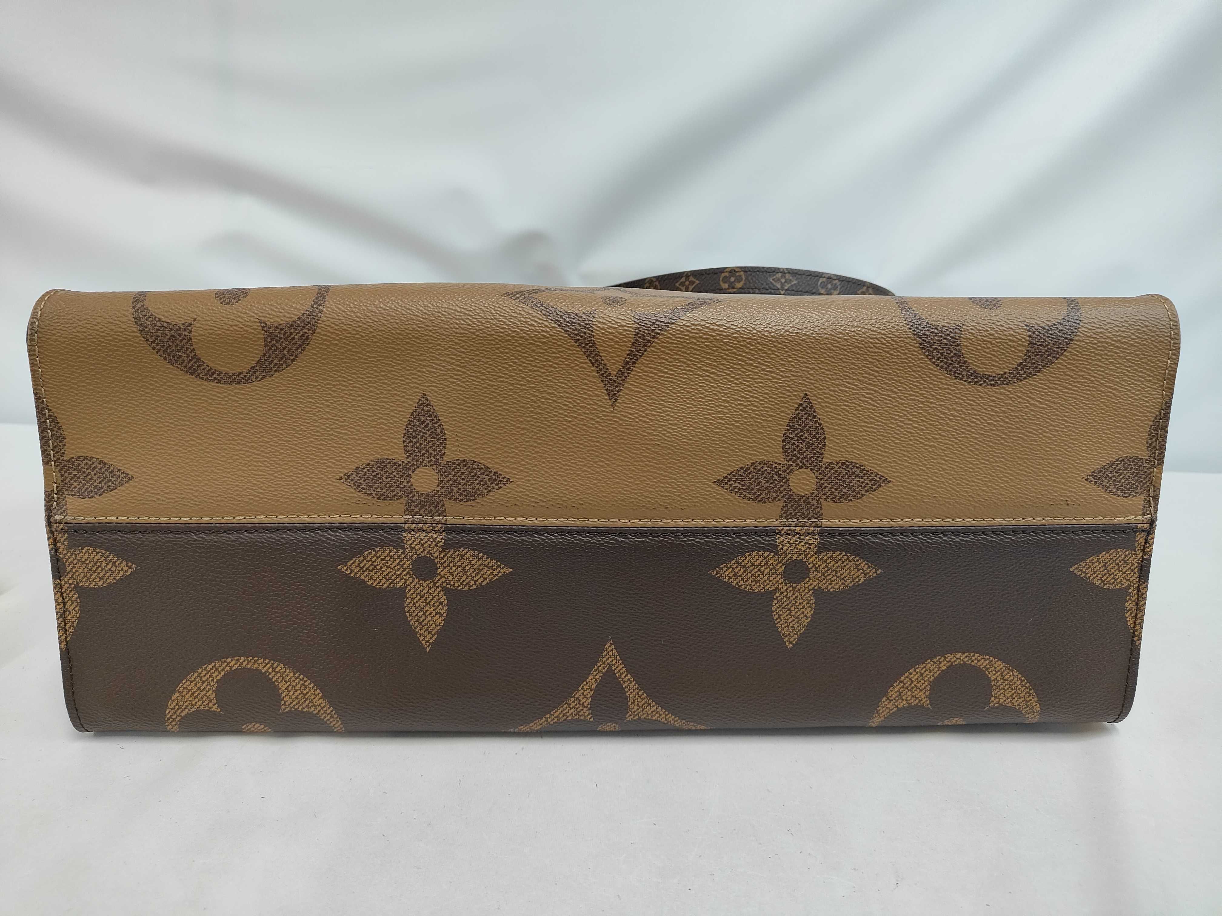 OnTheGo Giant Tote Bag — view 4