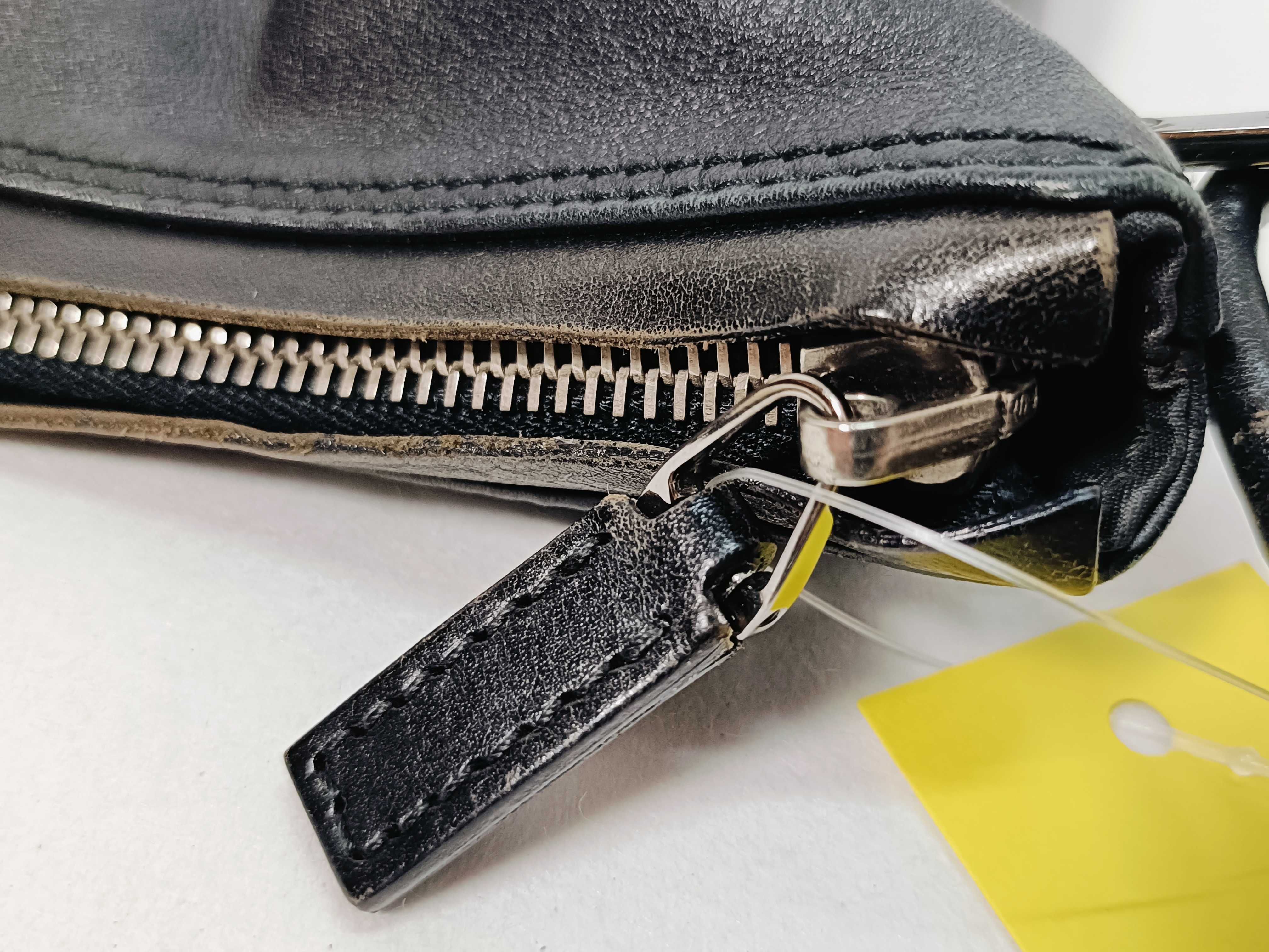 001.3766.200047 One-shoulder shoulder bag — view 8