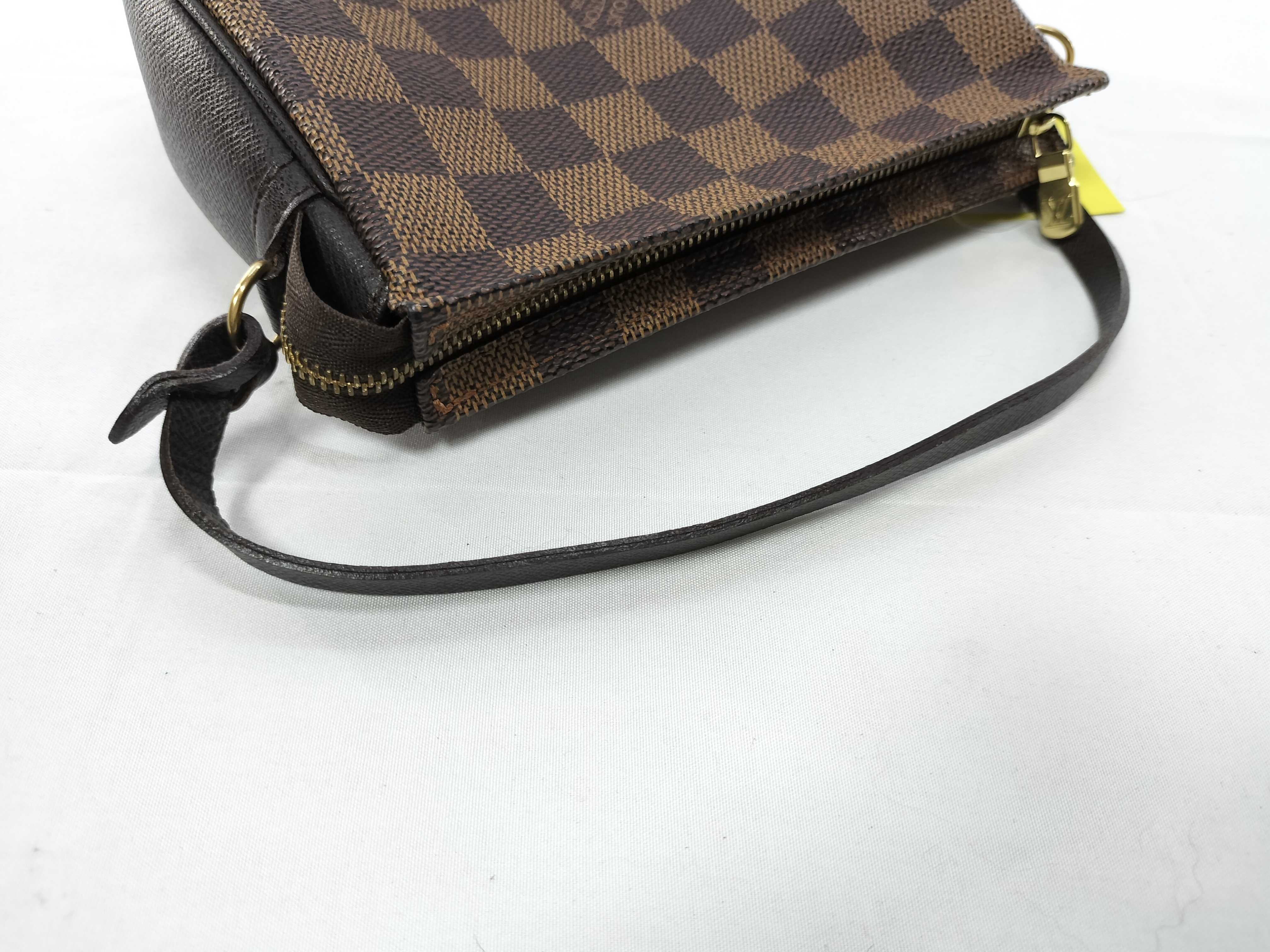 Damier Trousse Makeup Pouch — view 3