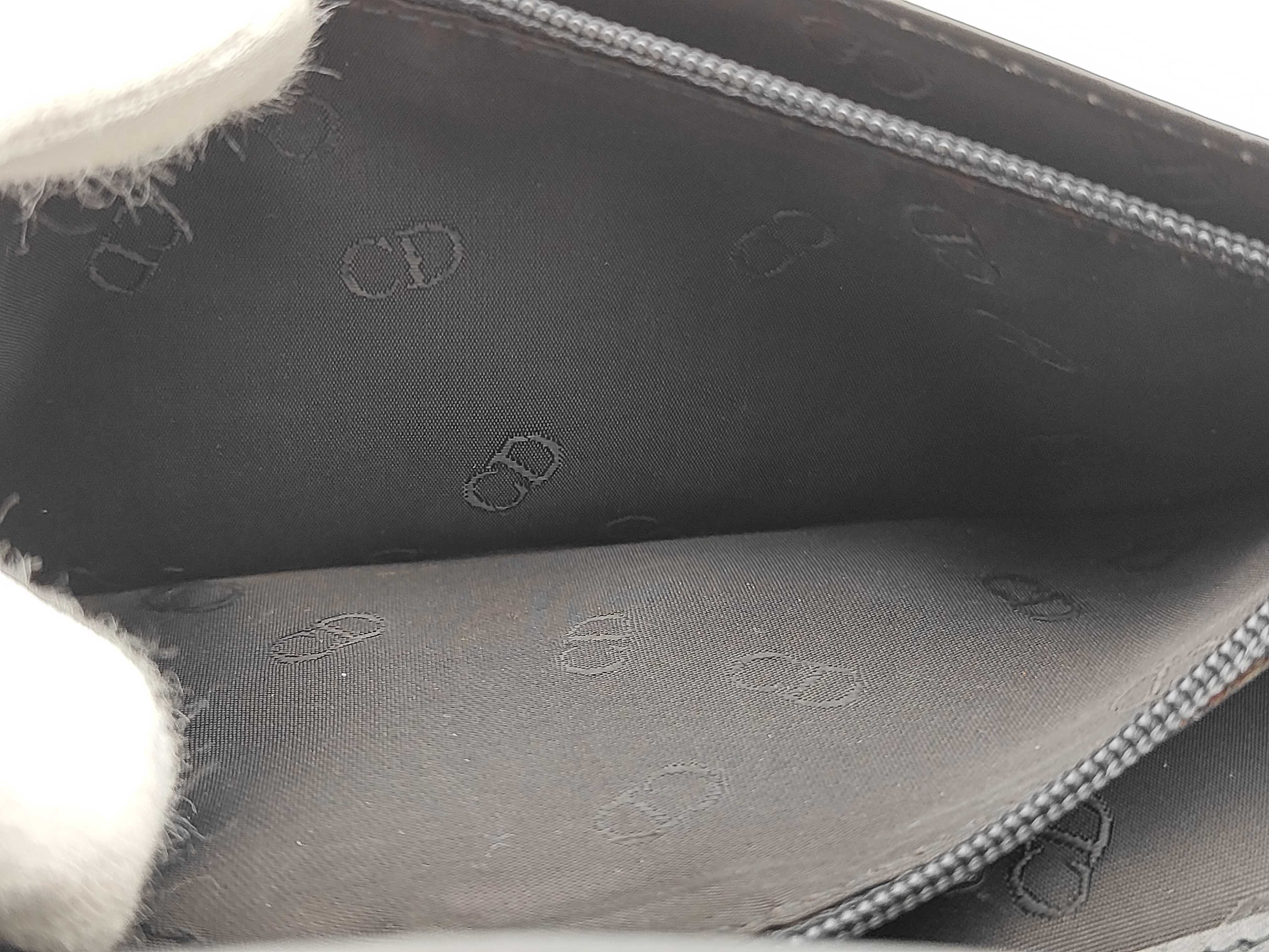 wallet — view 9