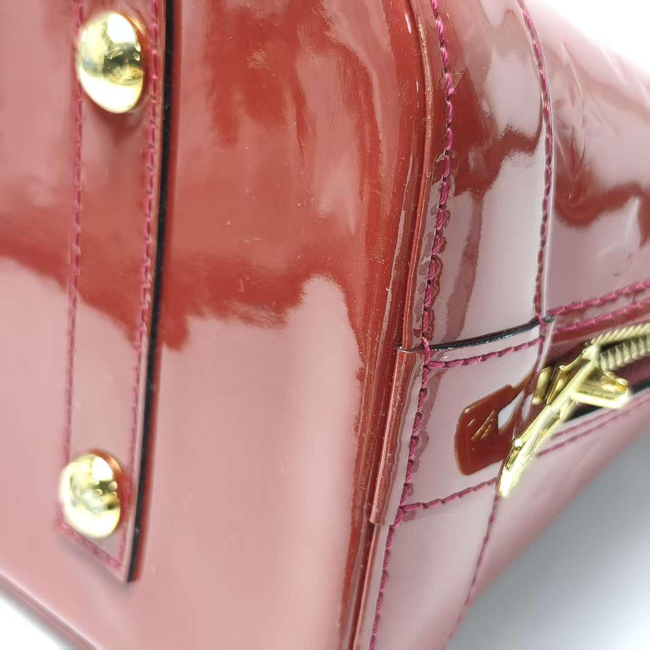 【*Shipped from: China*】LOUIS VUITTON Alma Patent Leather Handbag — view 6
