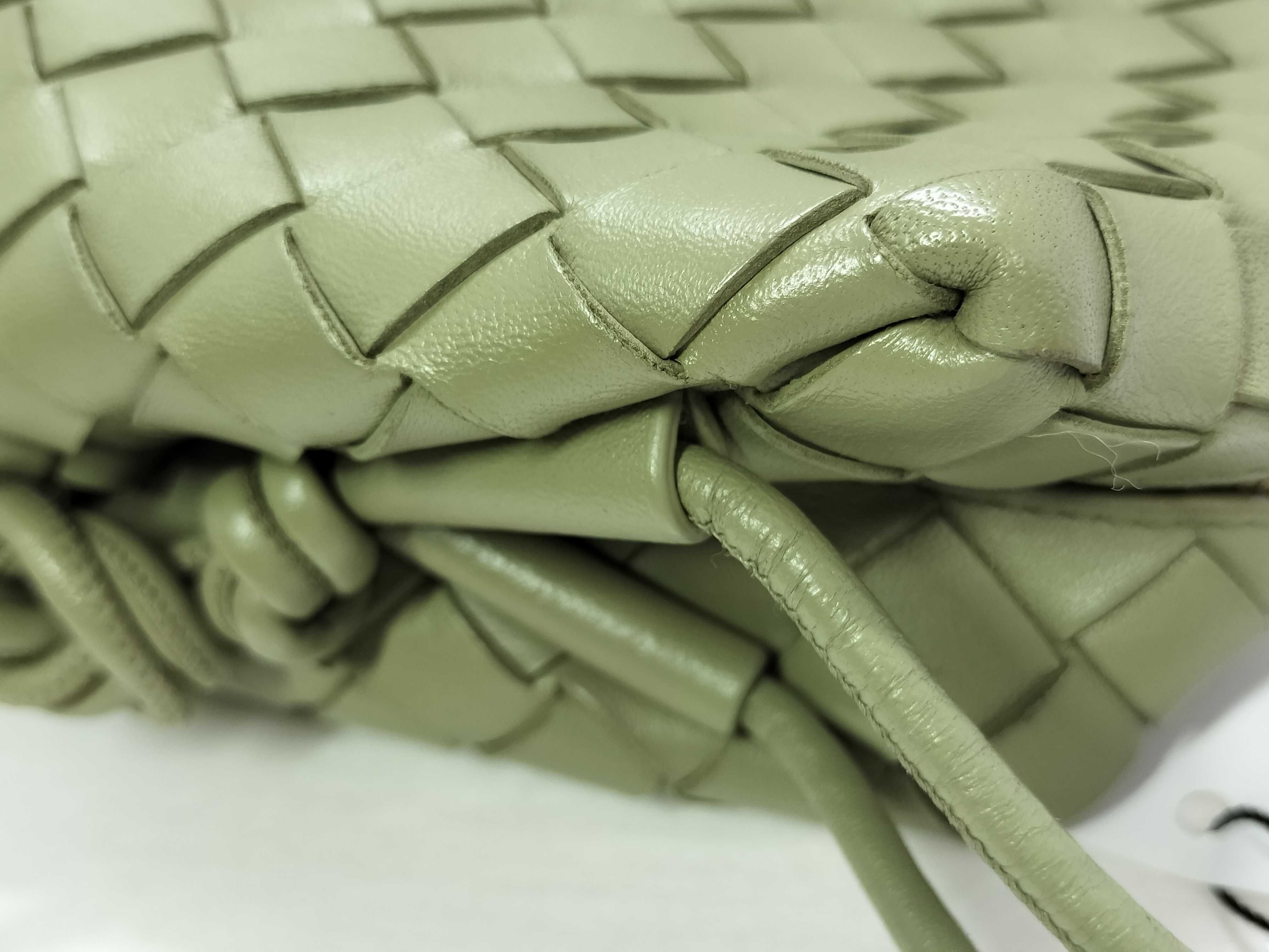 Intrecciato Bottega Veneta Shoulder Bag — view 5