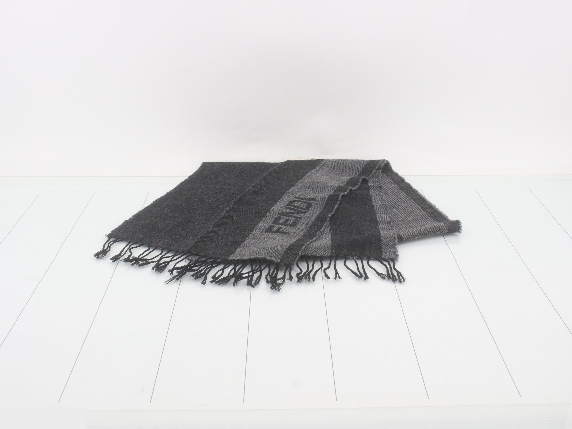 logo scarf — view 2