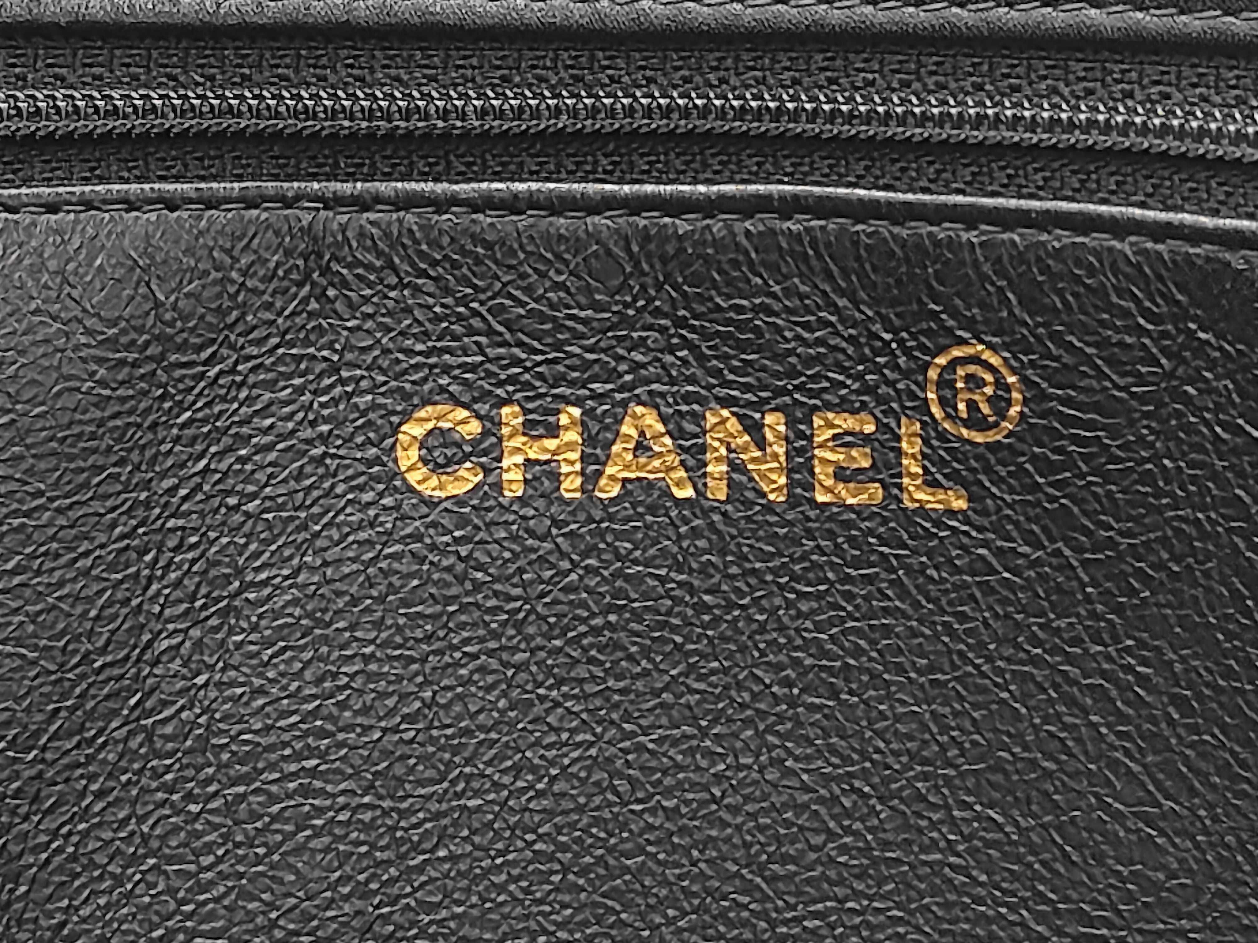 Chain Tote Leather Bag with Gold Hardware, Black, 3585292 (Tote Bag) — view 11