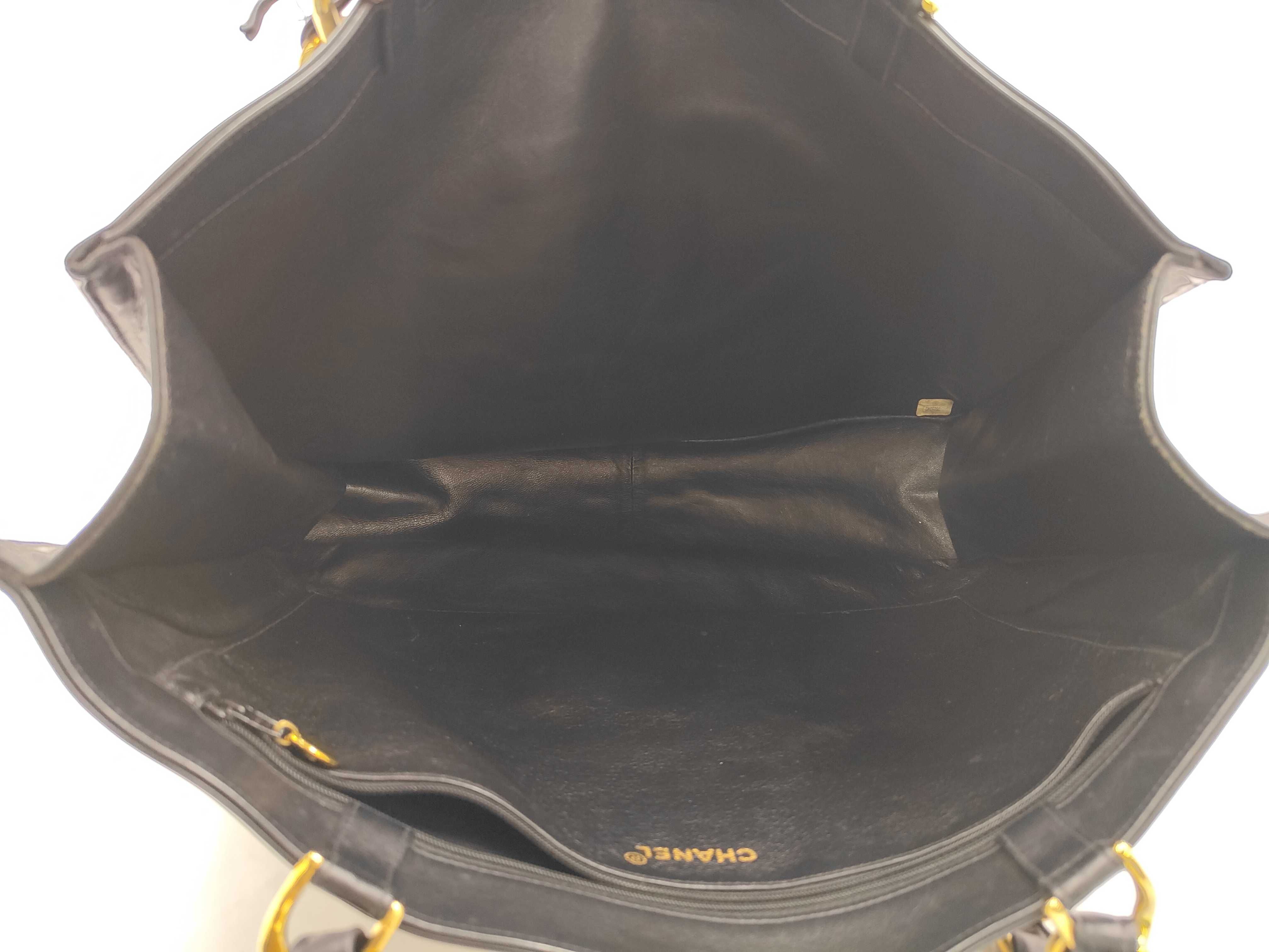 Chain Tote Leather Bag with Gold Hardware, Black, 3585292 (Tote Bag) — view 9