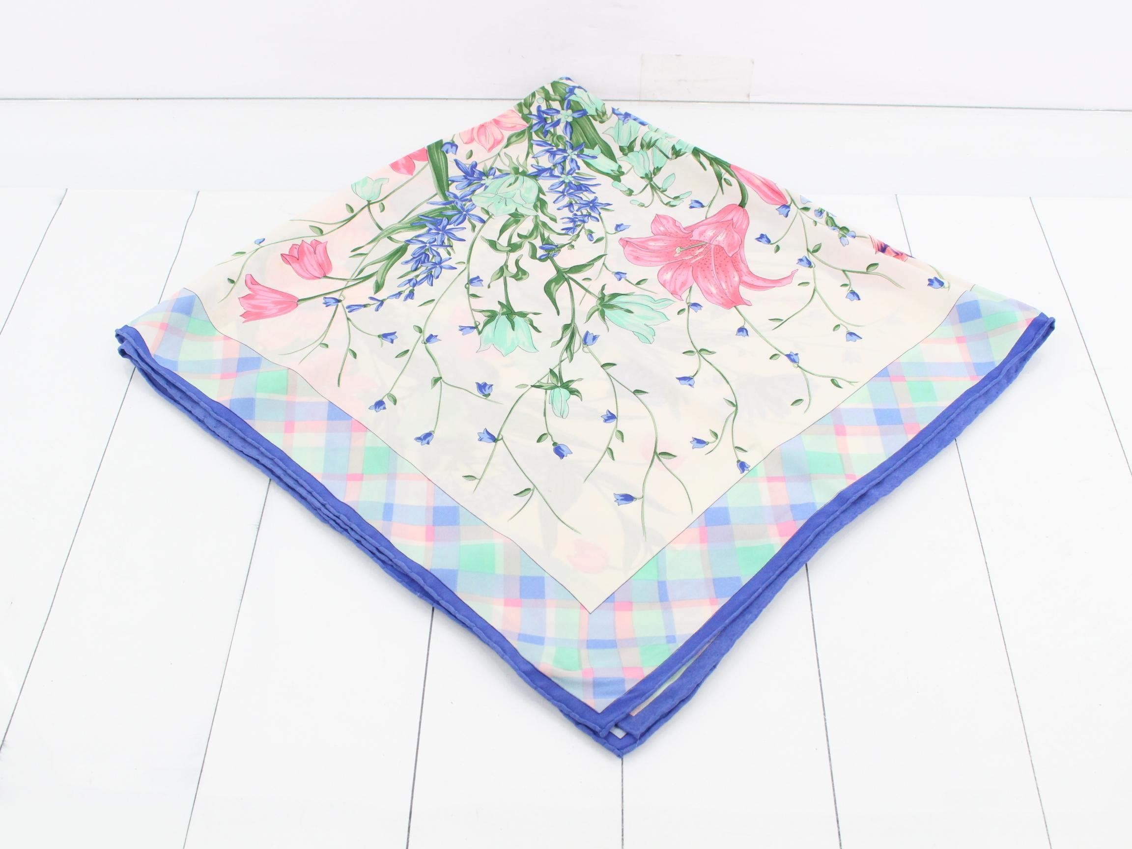 Other lines: Small items, accessories, scarves — view 2