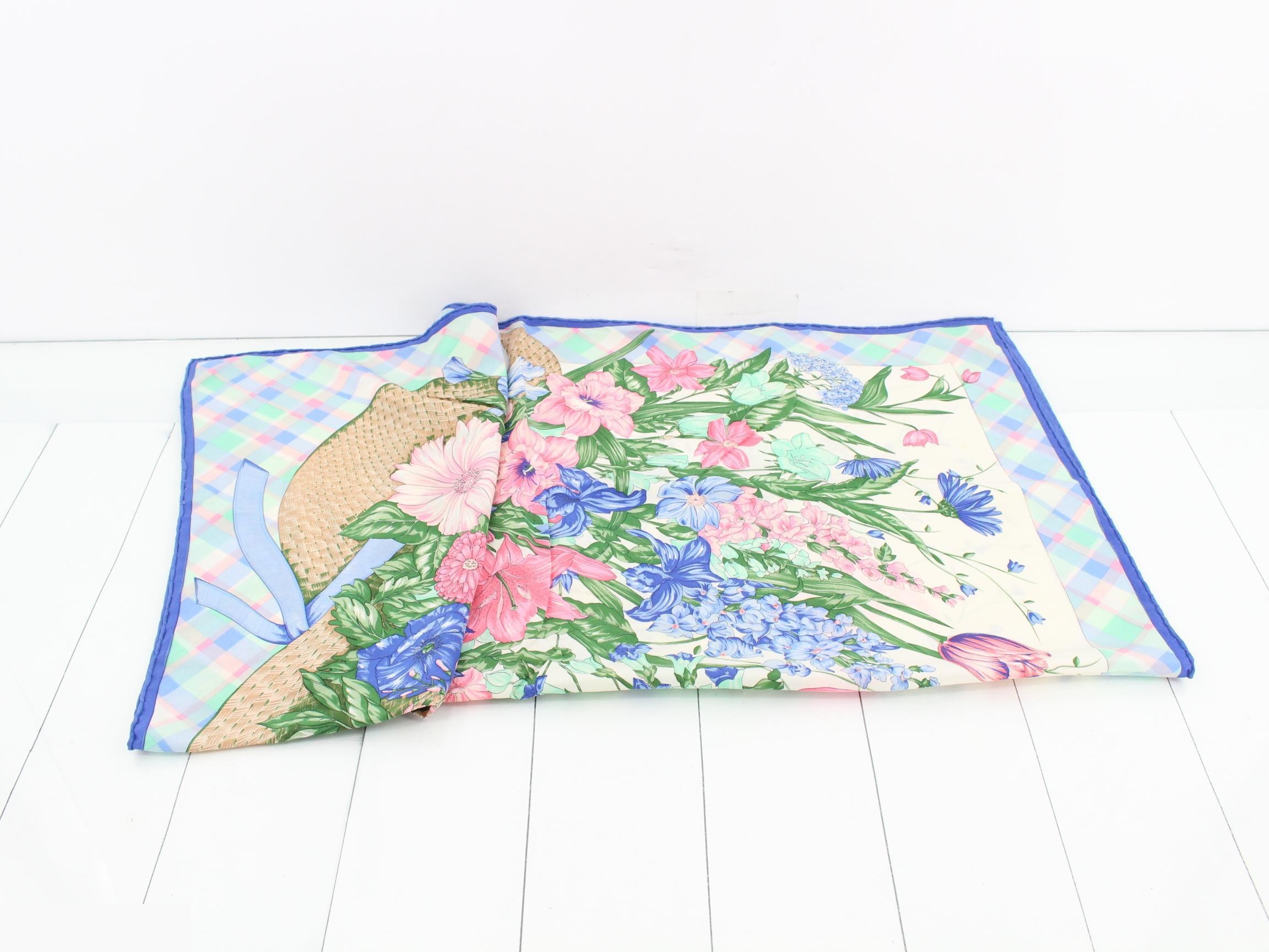 Other lines: Small items, accessories, scarves — view 3