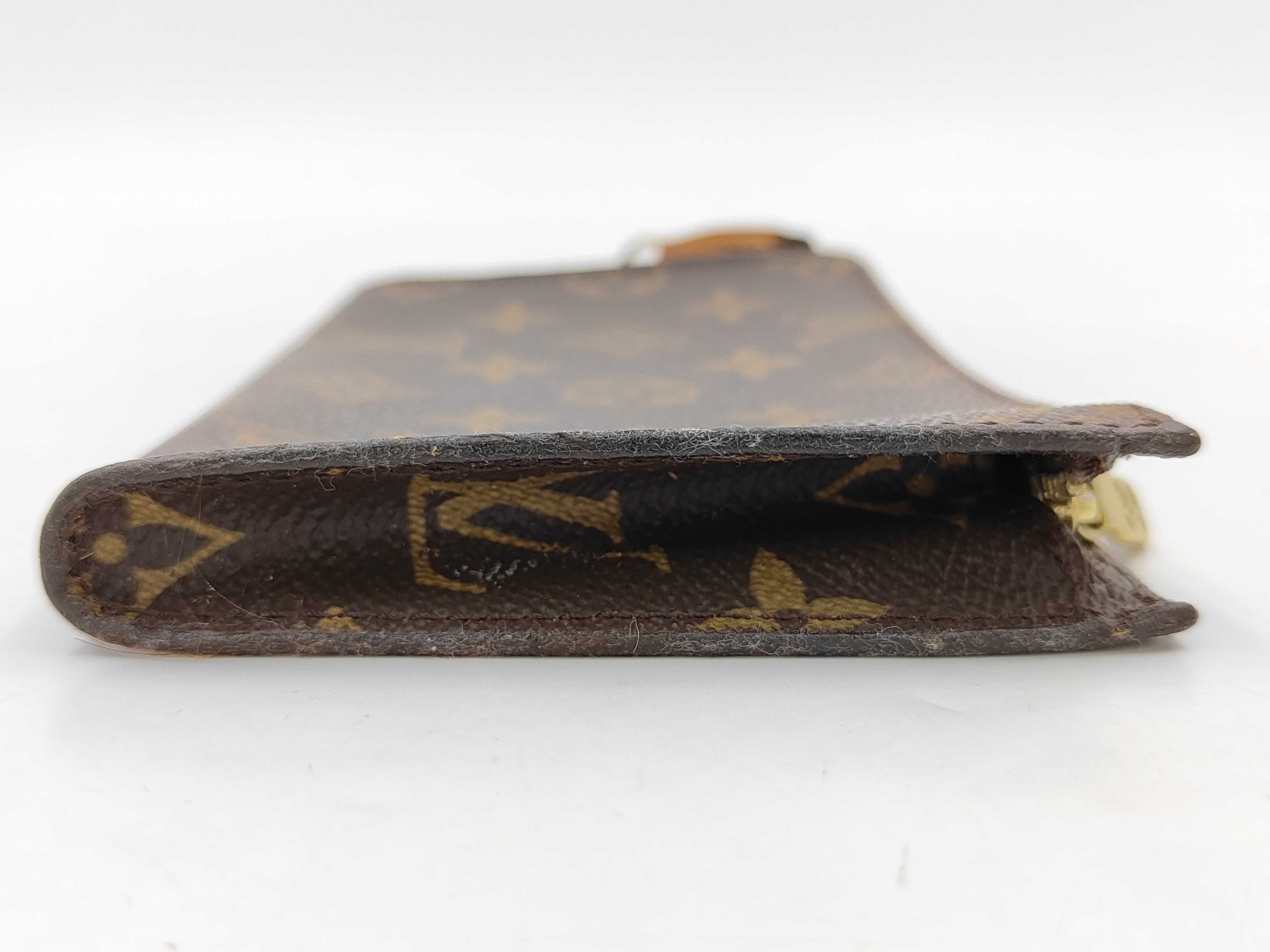 Monogram Louis Vuitton Monogram Bucket PM Attached Pouch AR0938 Pouch — view 4