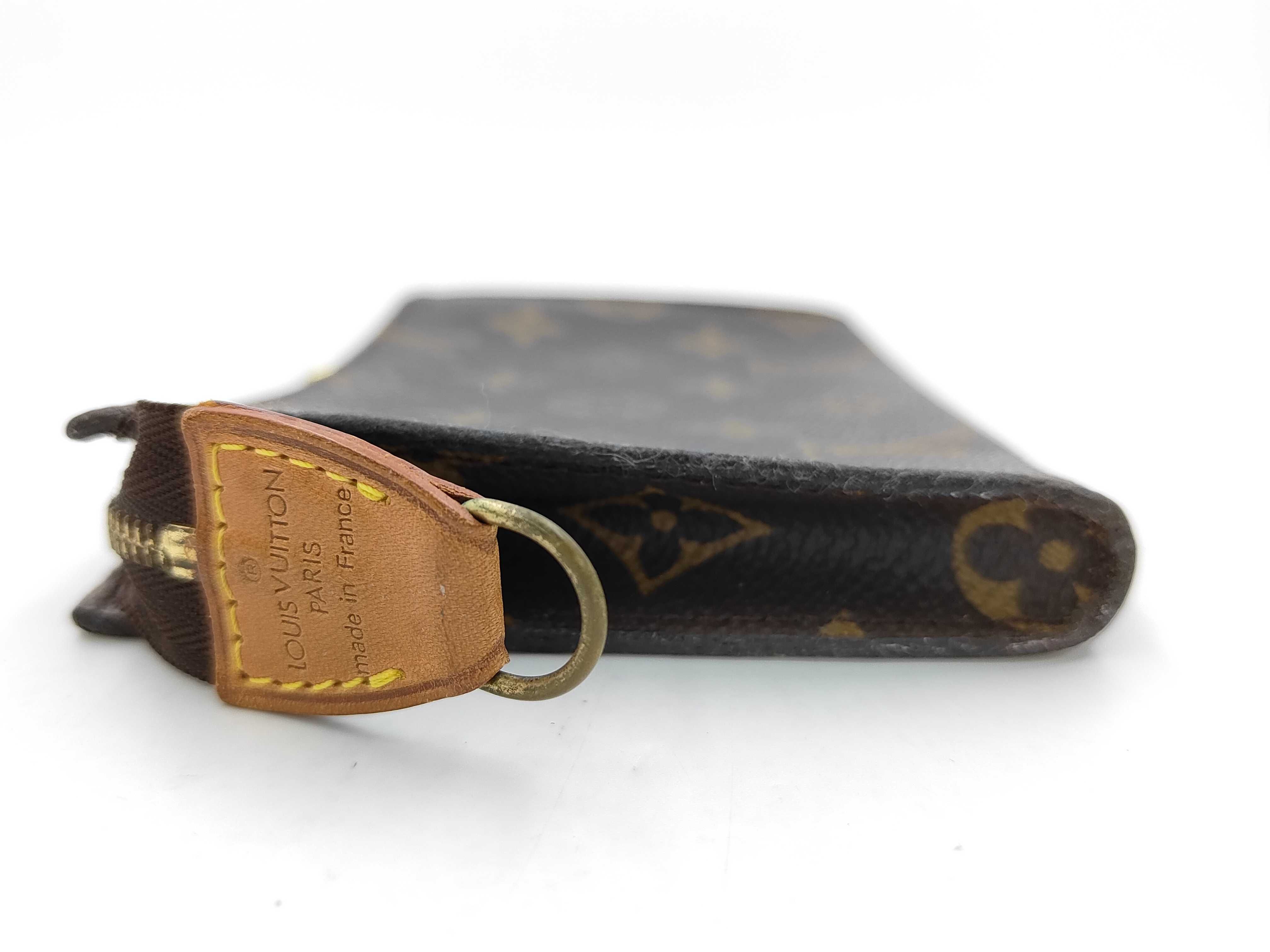 Monogram Louis Vuitton Monogram Bucket PM Attached Pouch AR0938 Pouch — view 6