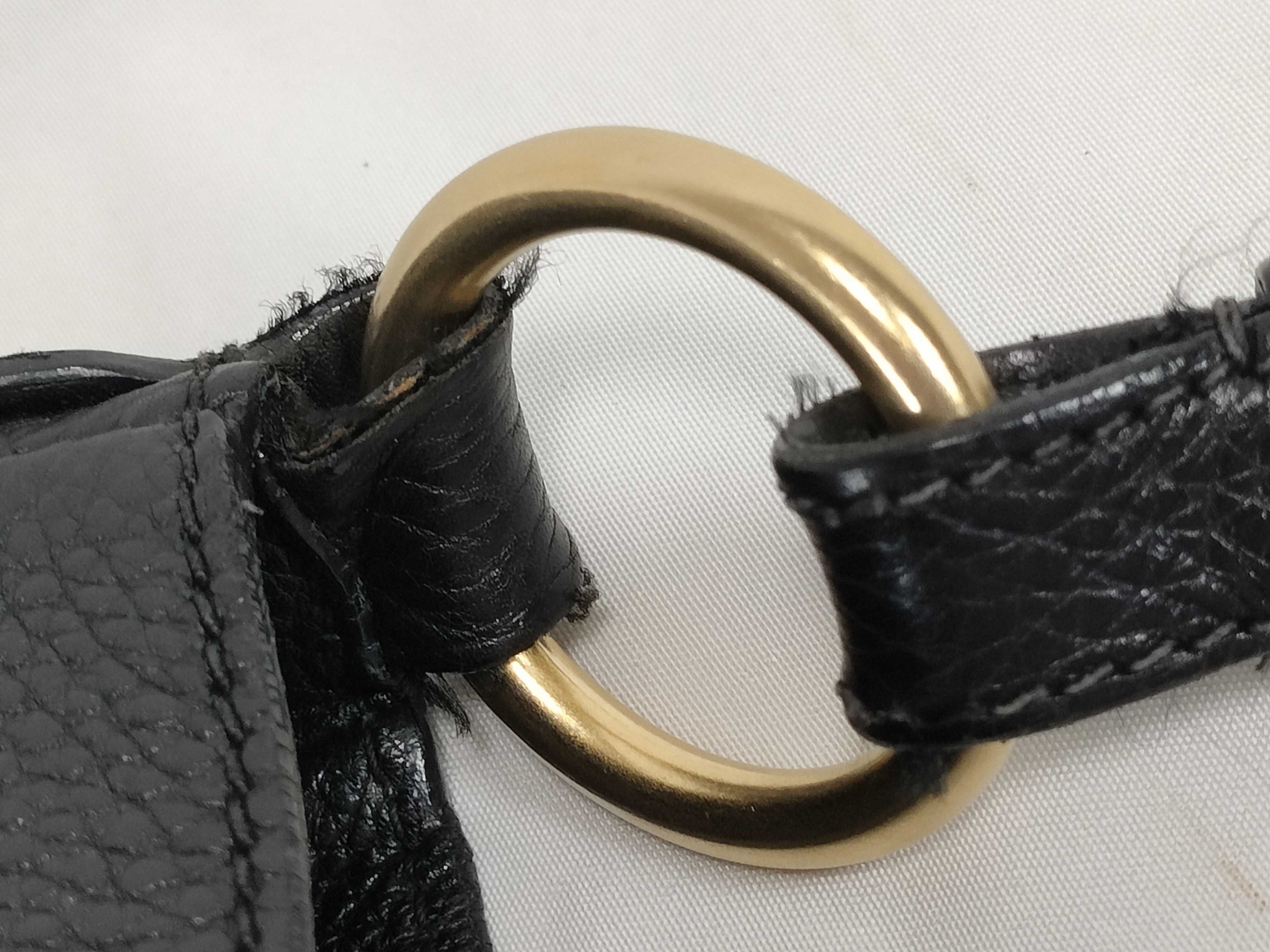 One-Shoulder Bag / Vitello Daino / Black — view 5
