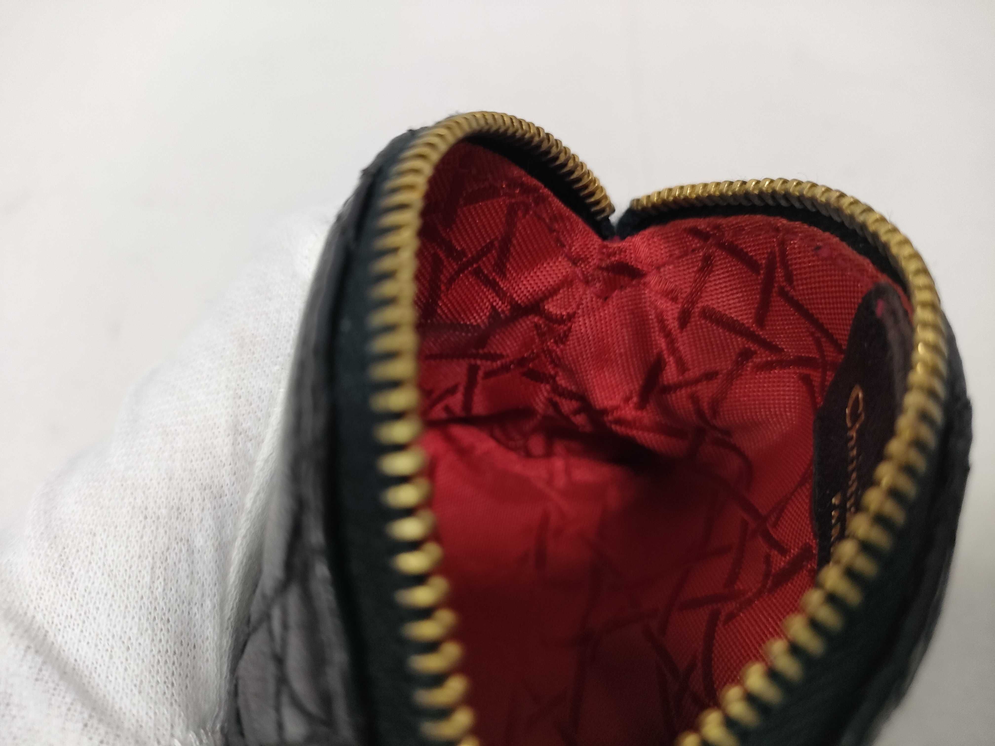 pouch — view 9