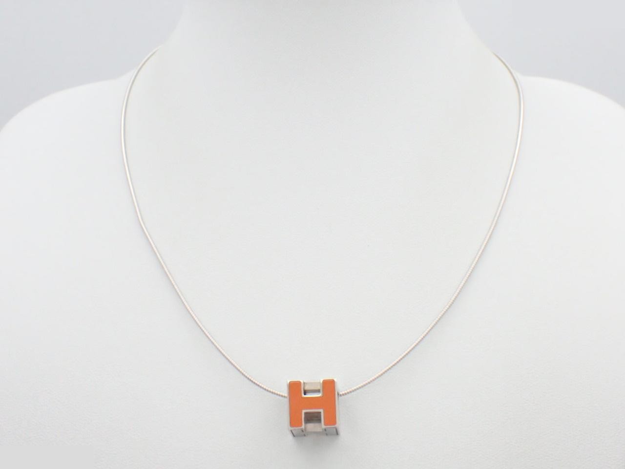 Cube necklace, with box, neck circumference approximately 42cm — view 3