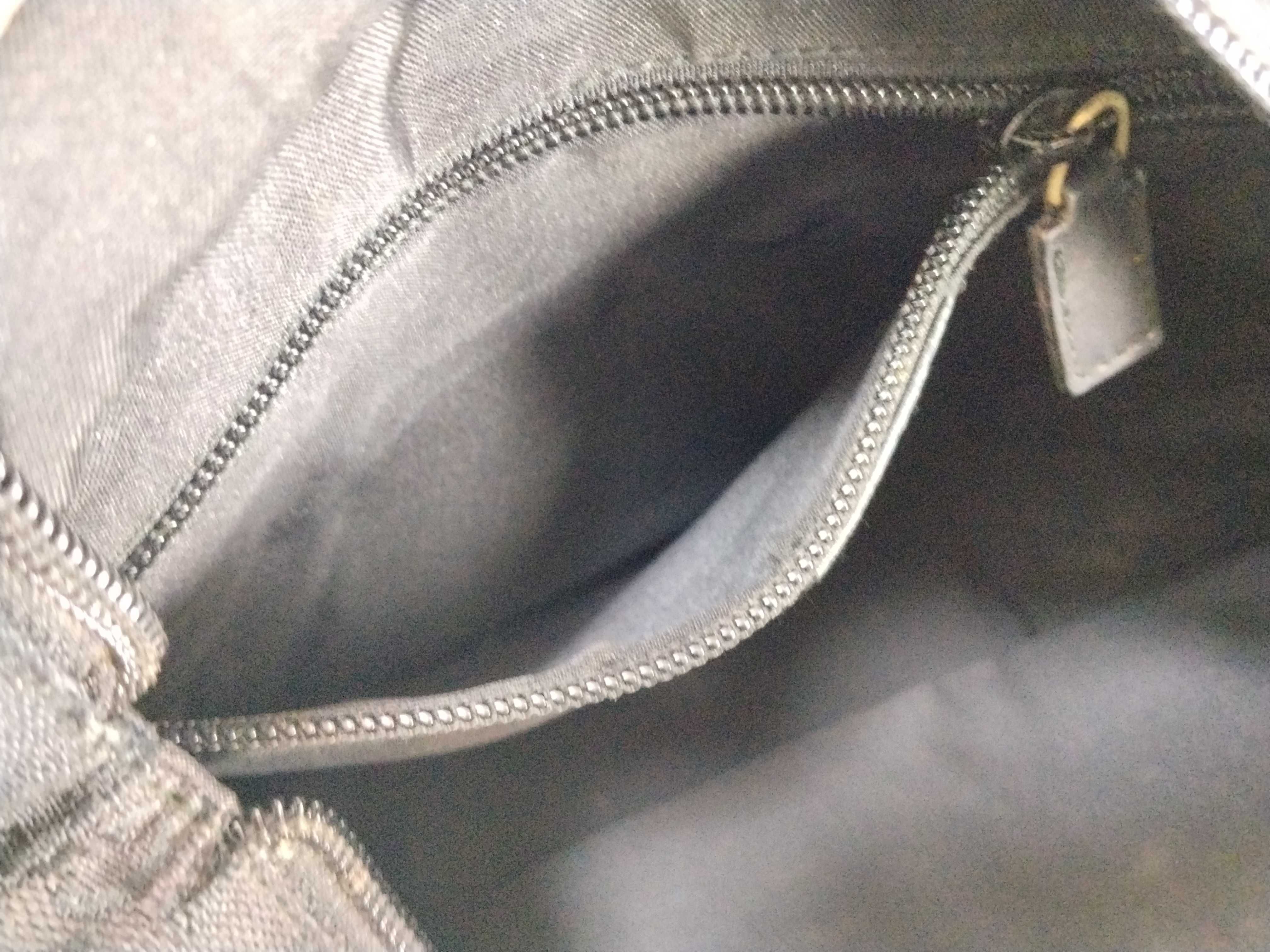 GG Canvas Gucci Tote Bag — view 12
