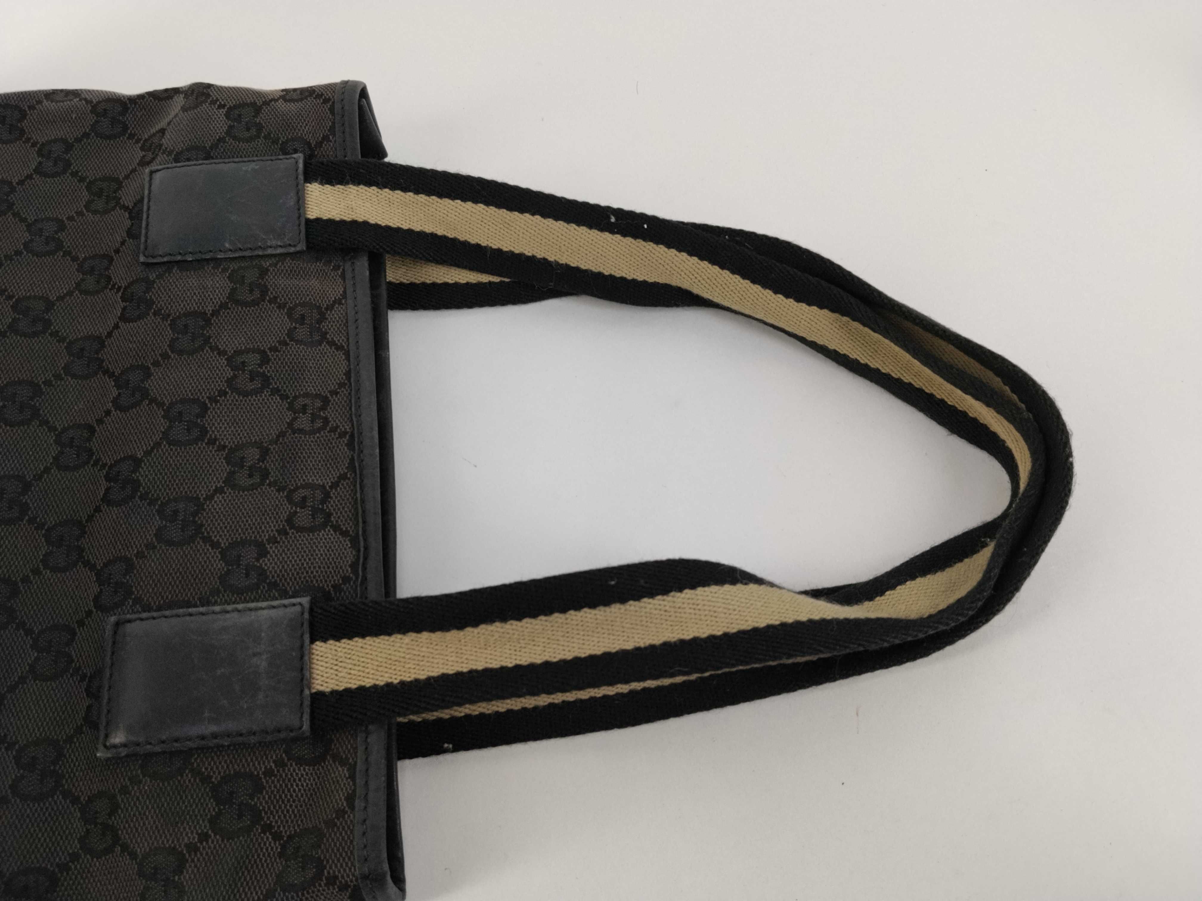 GG Canvas Gucci Tote Bag — view 3