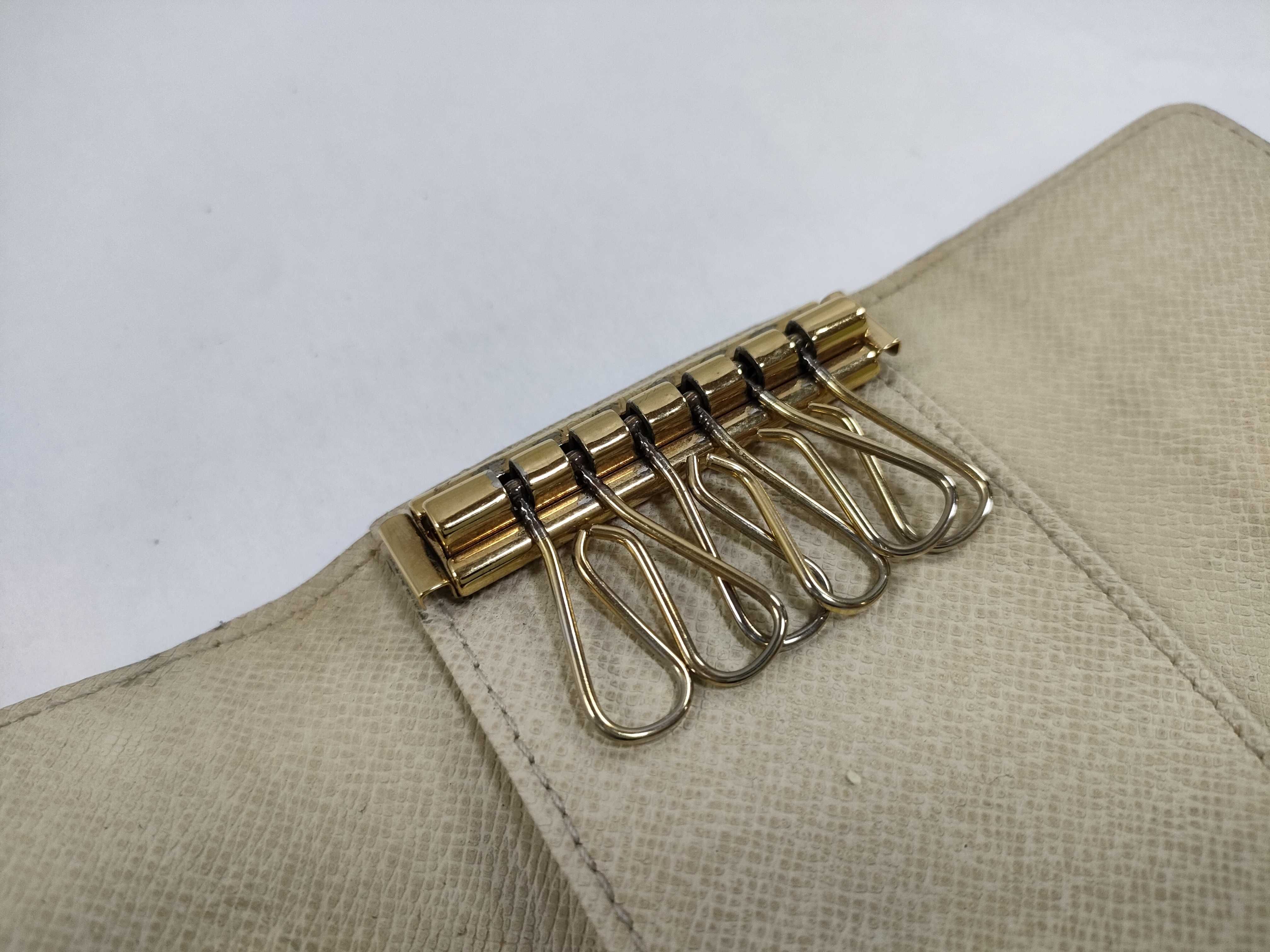 Damier Azur Multicles 6-ring key case, made in France. Key cases and key holders. — view 9