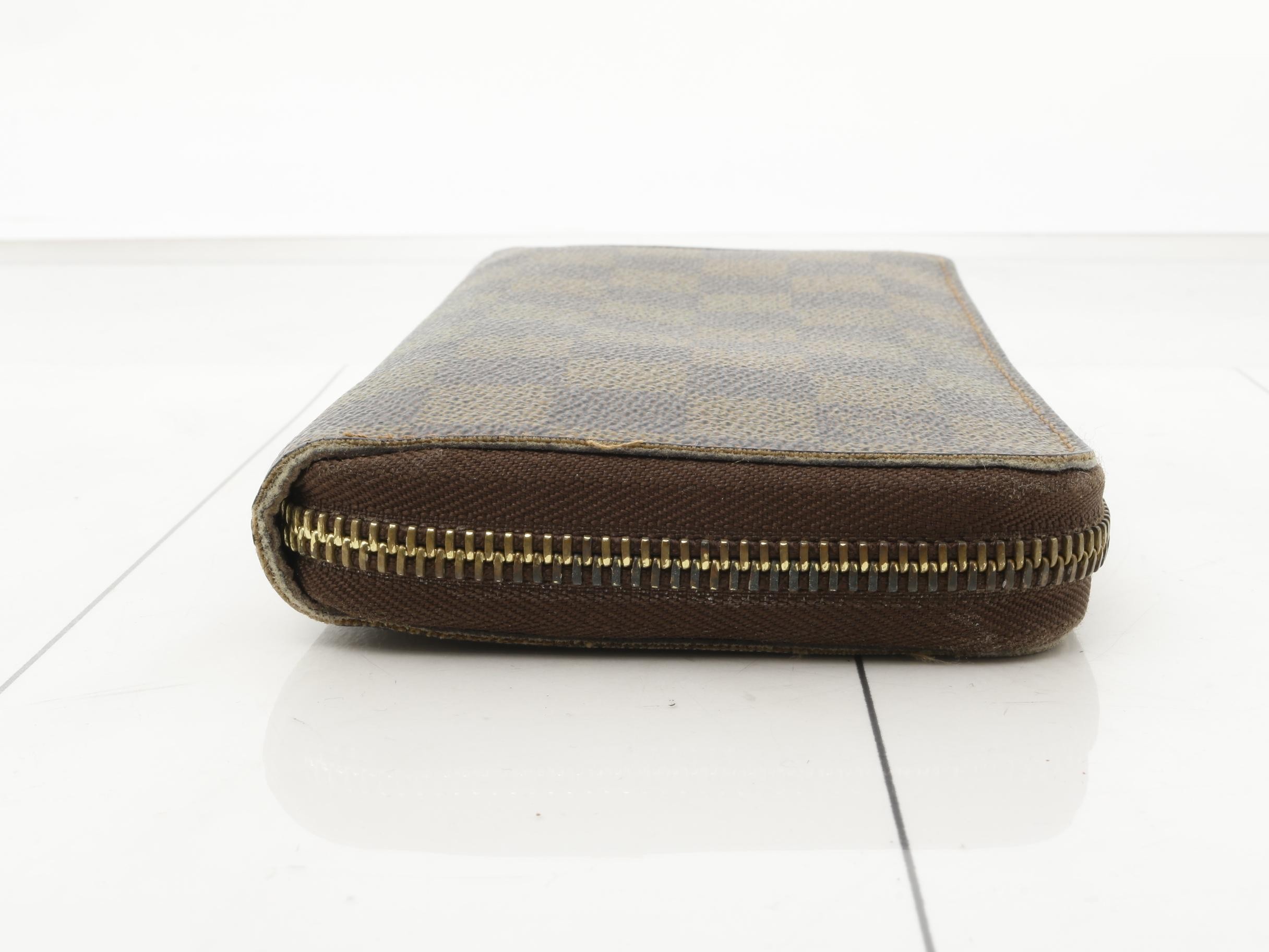 Zippy Wallet — view 3