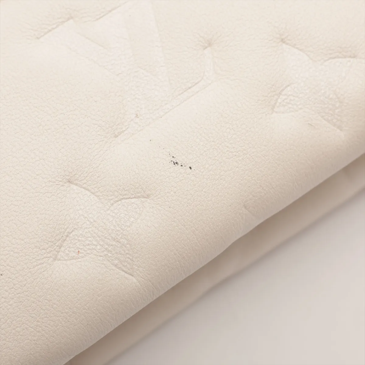 Monogram Embossed Couchon PM M21262 PL0261 White (Strap not included) RFID responsive. — view 10
