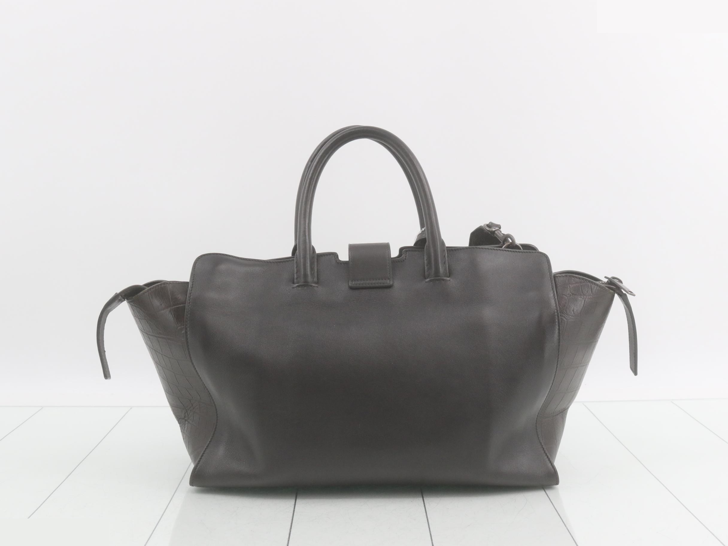 Downtown Cabas 2-way handbag, leather, crocodile embossed, with key ring. — view 2