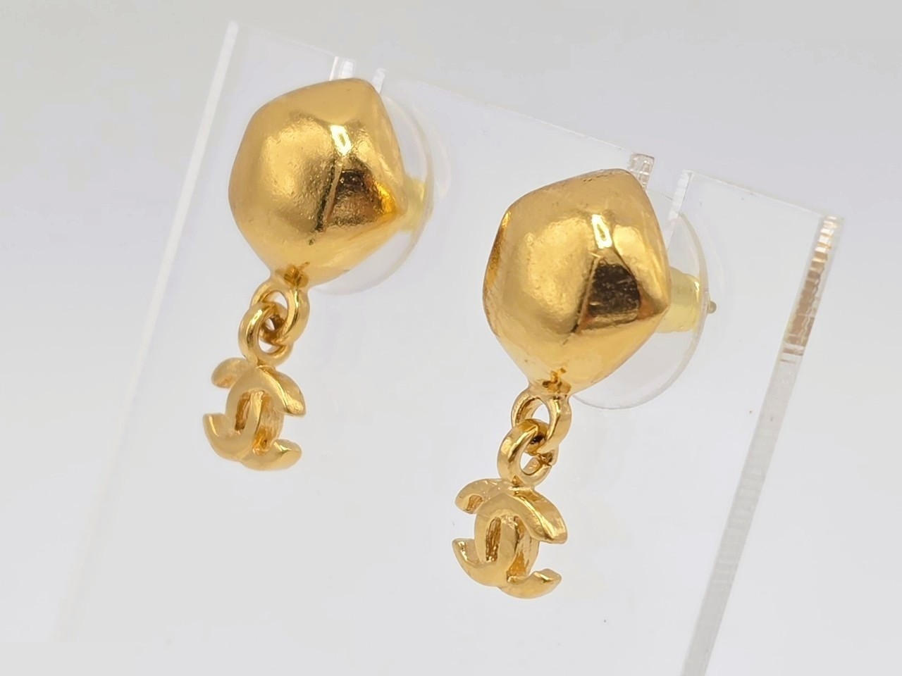 earrings — view 2