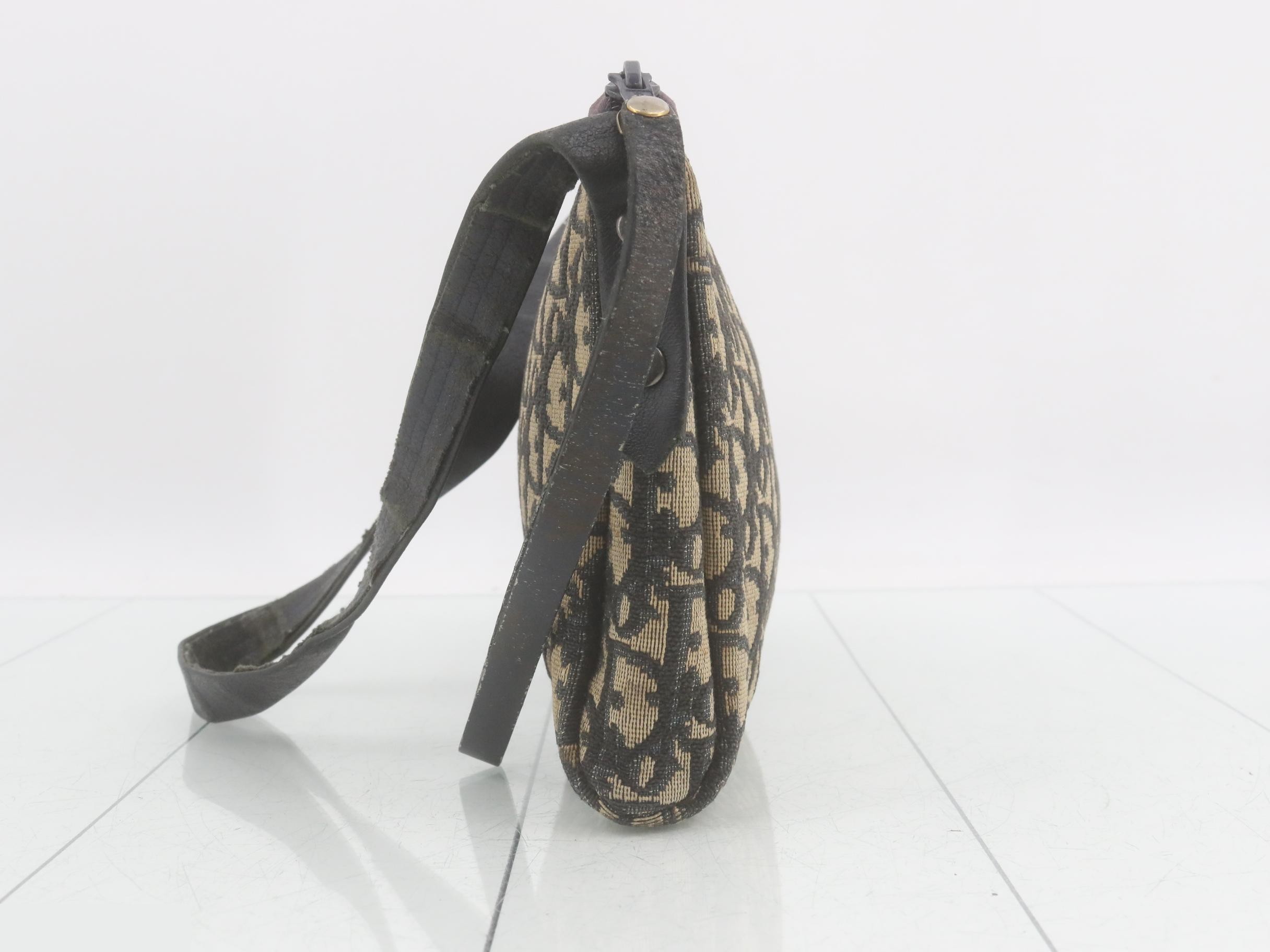 Trotter Shoulder Bag — view 4