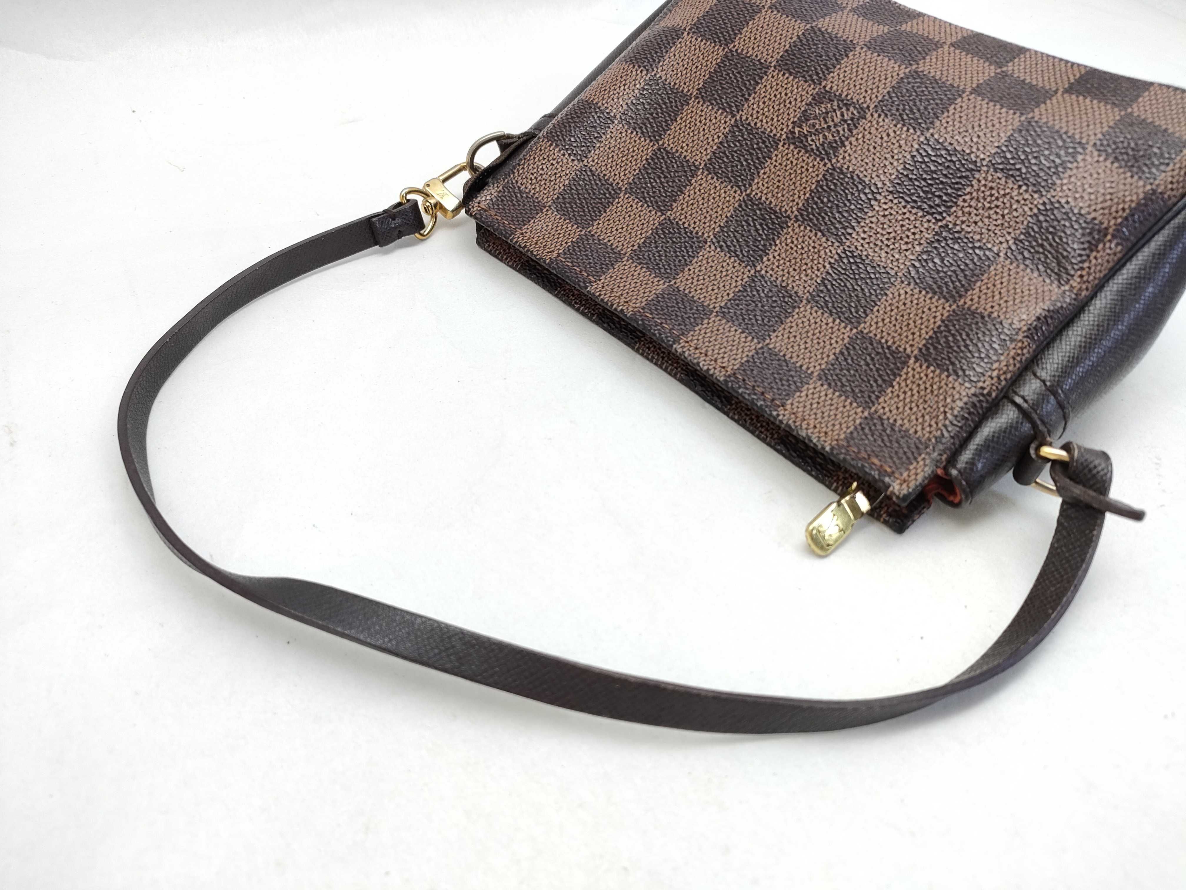 Damier Trousse Makeup Pouch — view 3