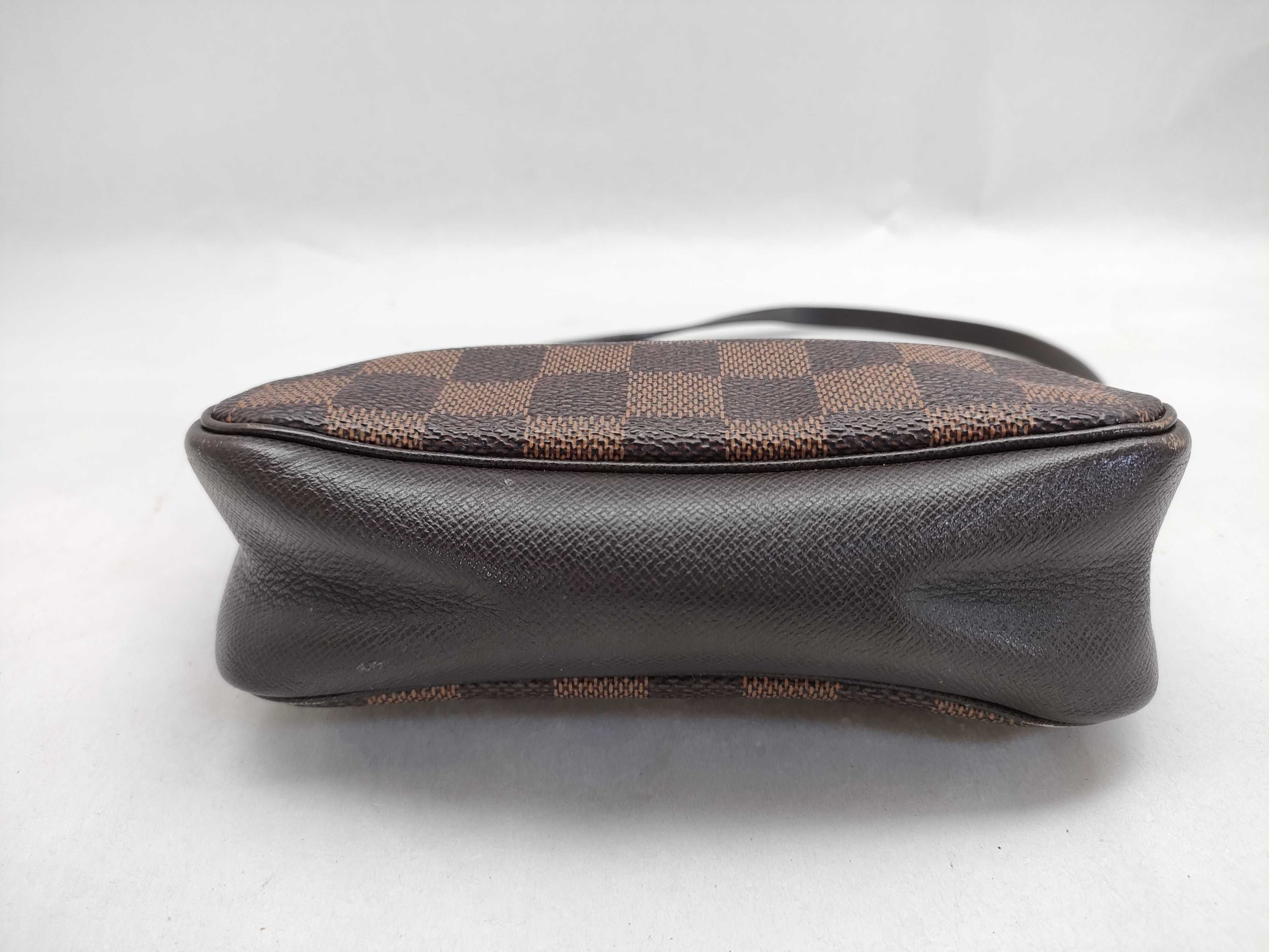 Damier Trousse Makeup Pouch — view 9