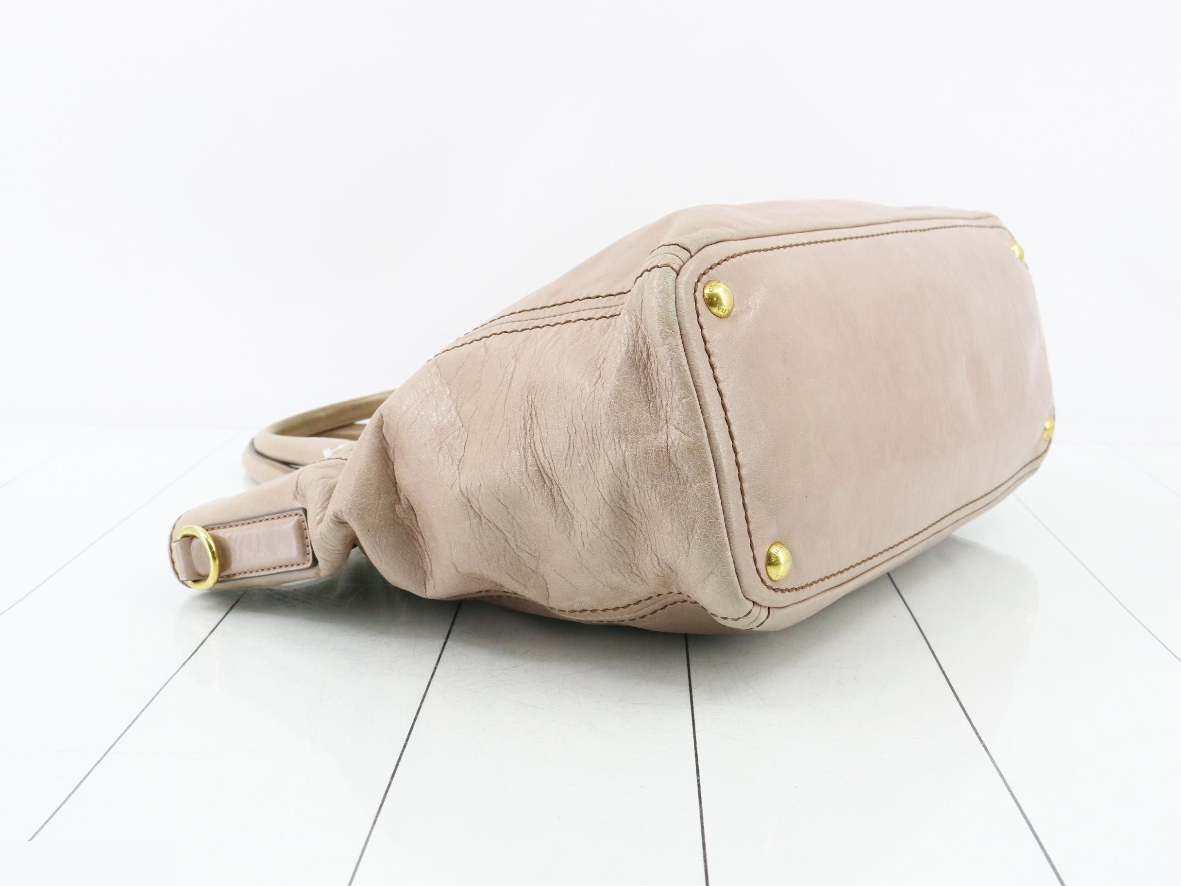 Leather tote bag, pink beige, gold hardware. — view 5