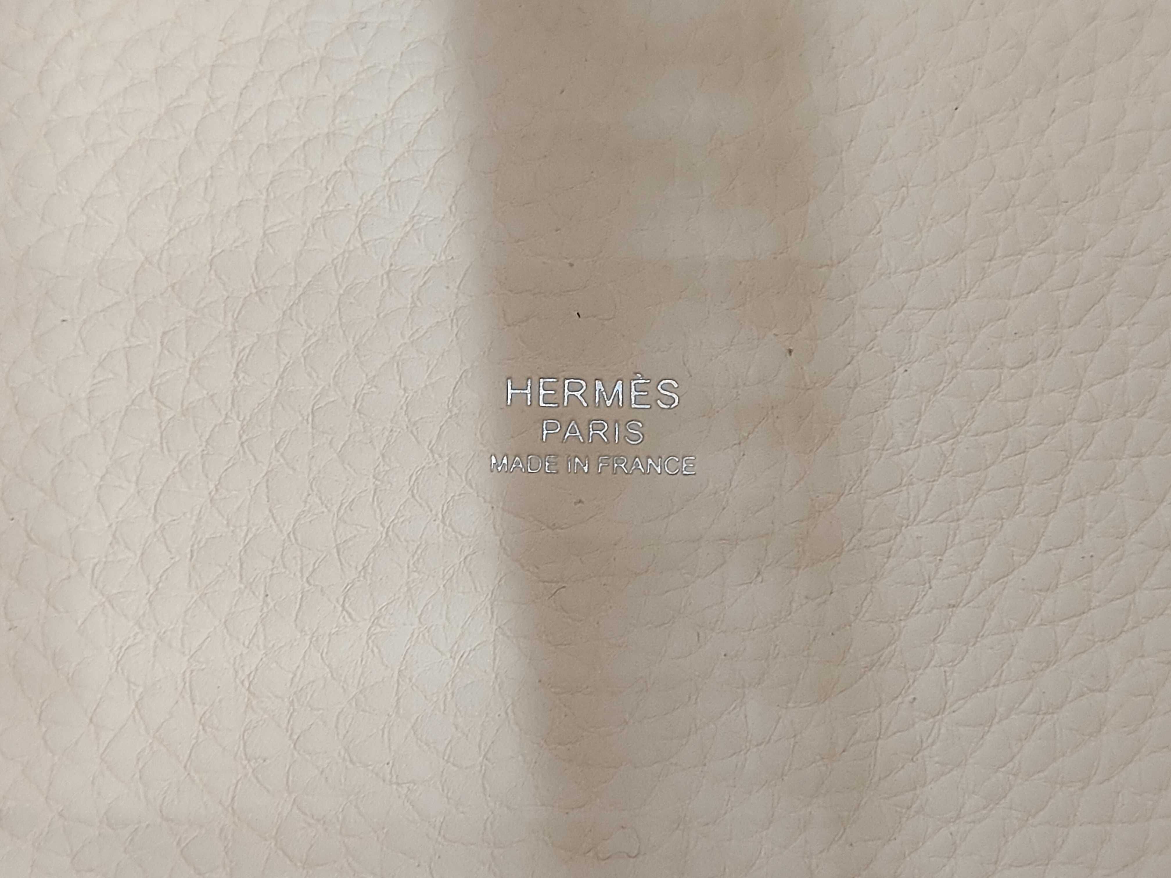 Picotin Lock 18 PM Taurillon Clemence Leather, Nata Leather, Silver Hardware, Z: 2021 Handbag — view 9