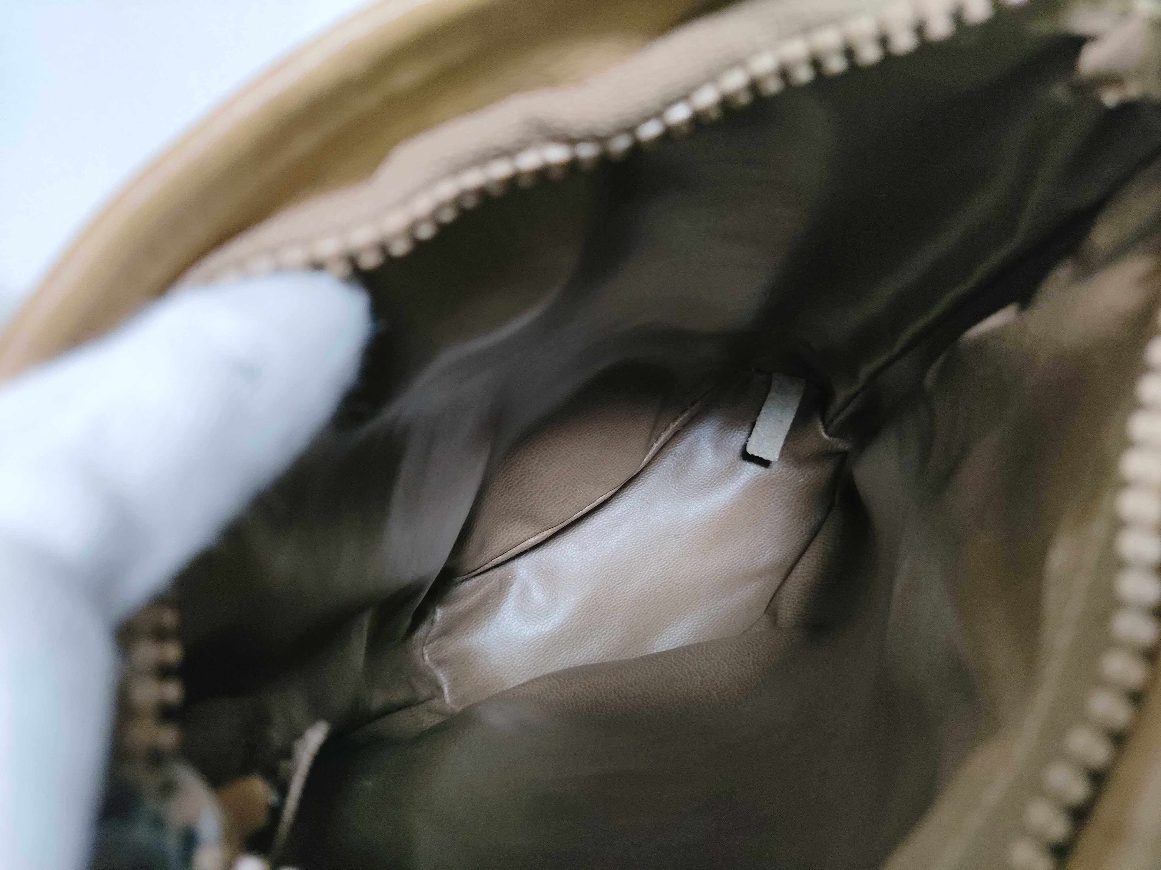 Triomphe Shoulder Bag — view 10