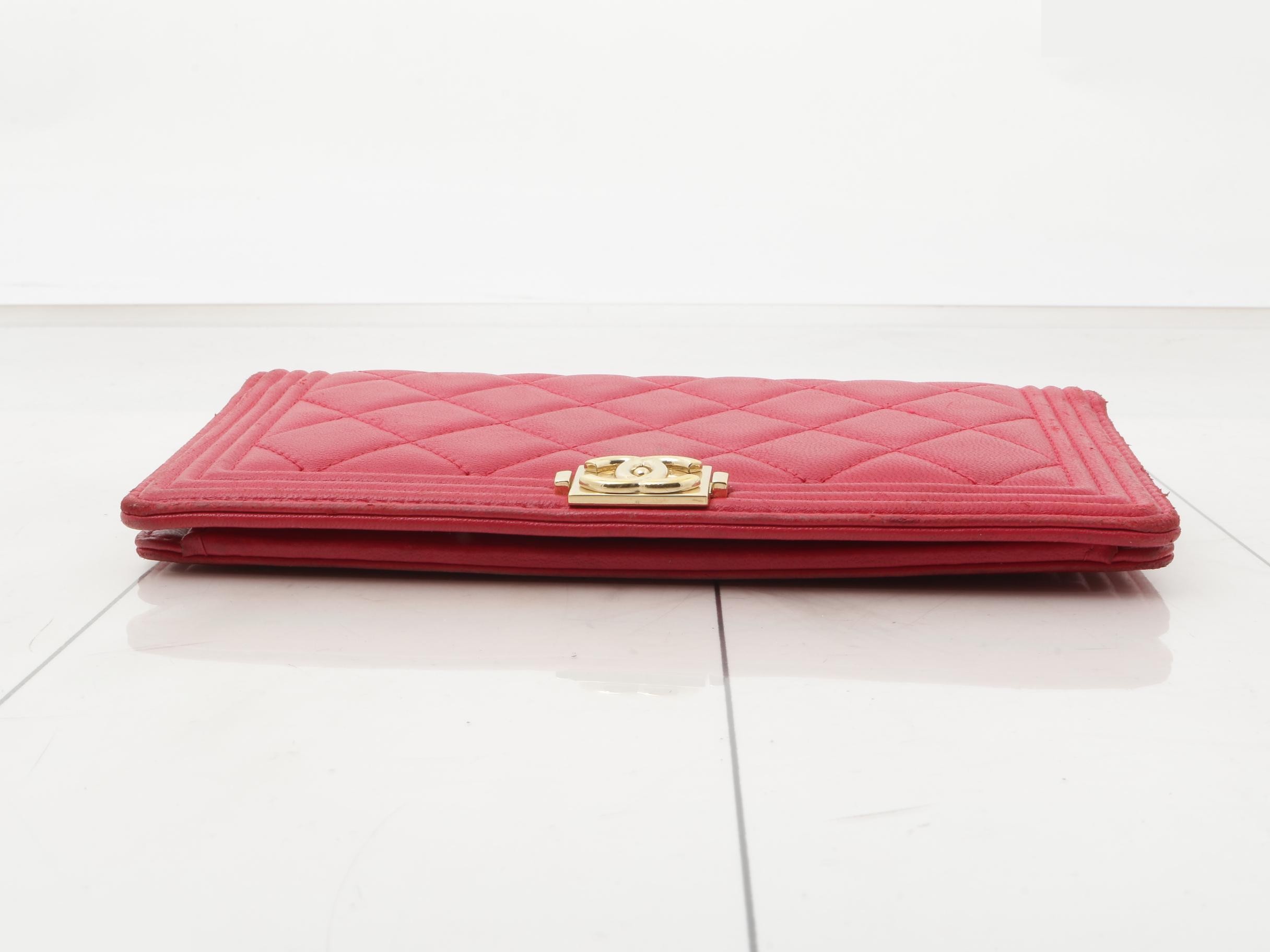 wallet — view 3