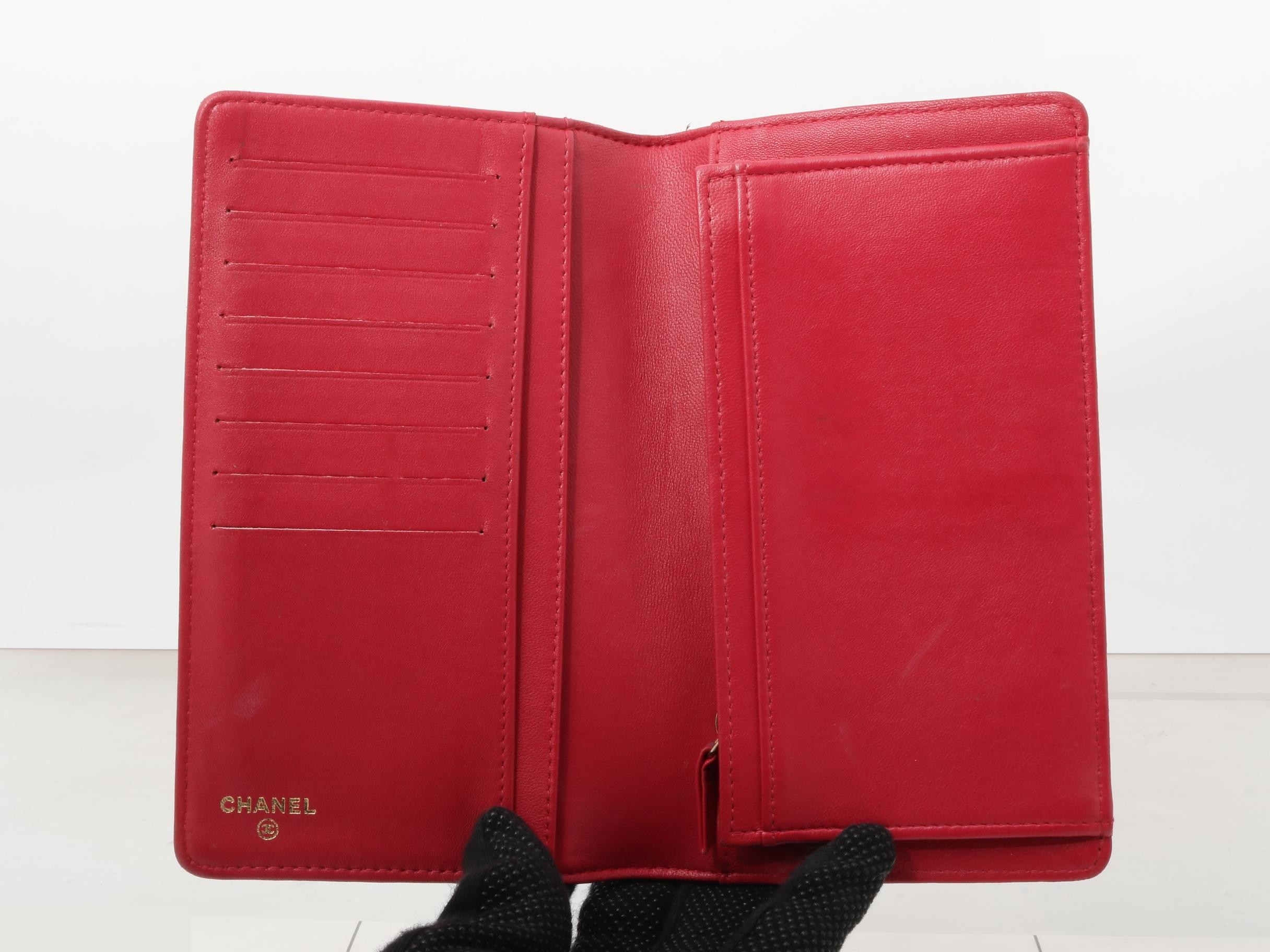 wallet — view 4