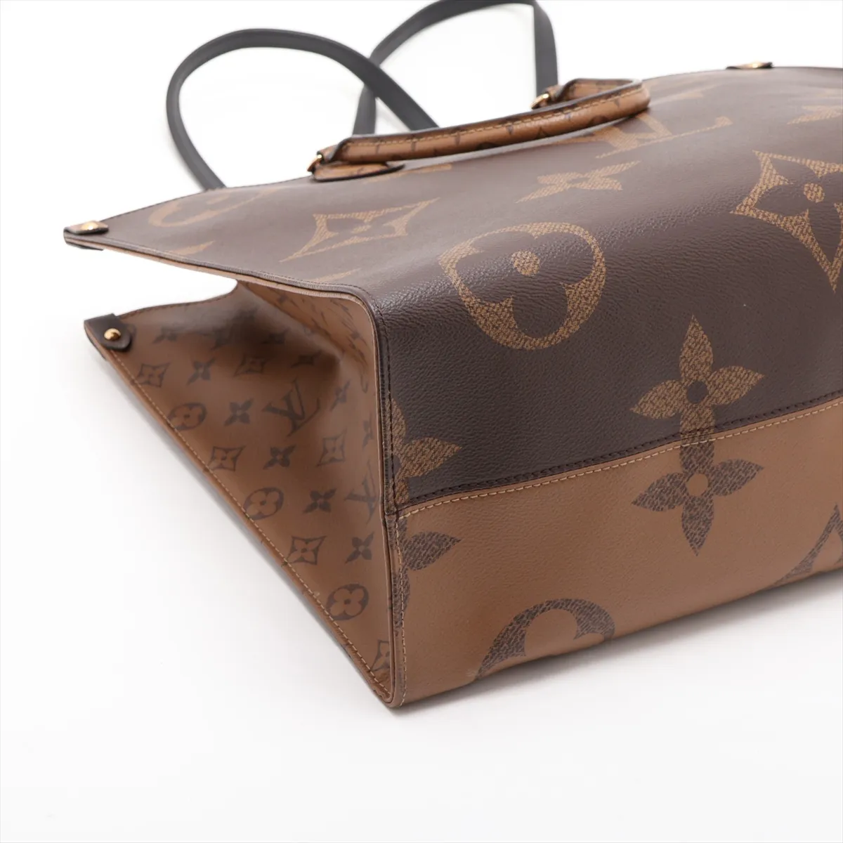Giant Monogram Reverse OnTheGo GM M45320 DU2280 Brown (RFID detected) — view 4