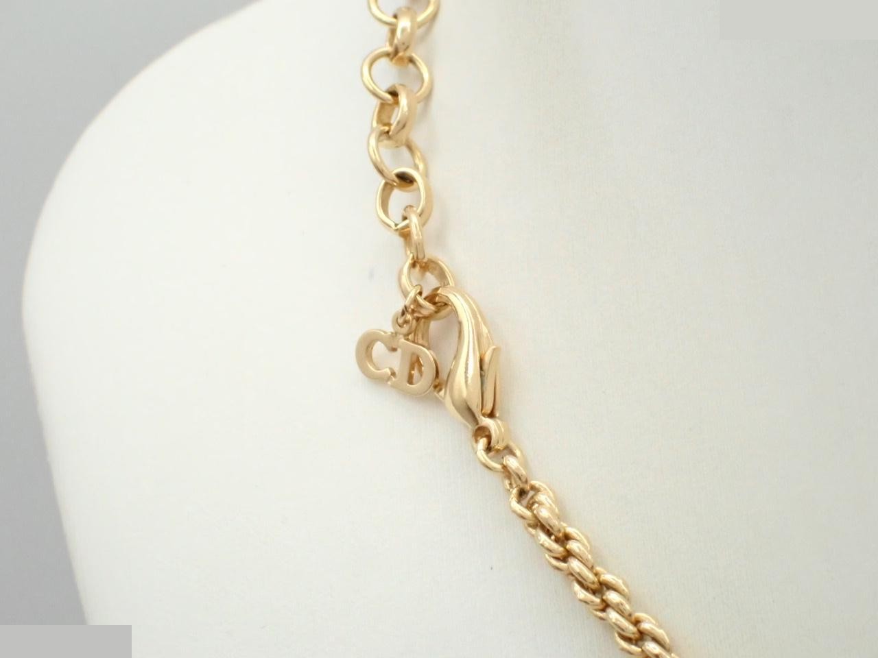 necklace, with box, total length approximately 42 cm. — view 2