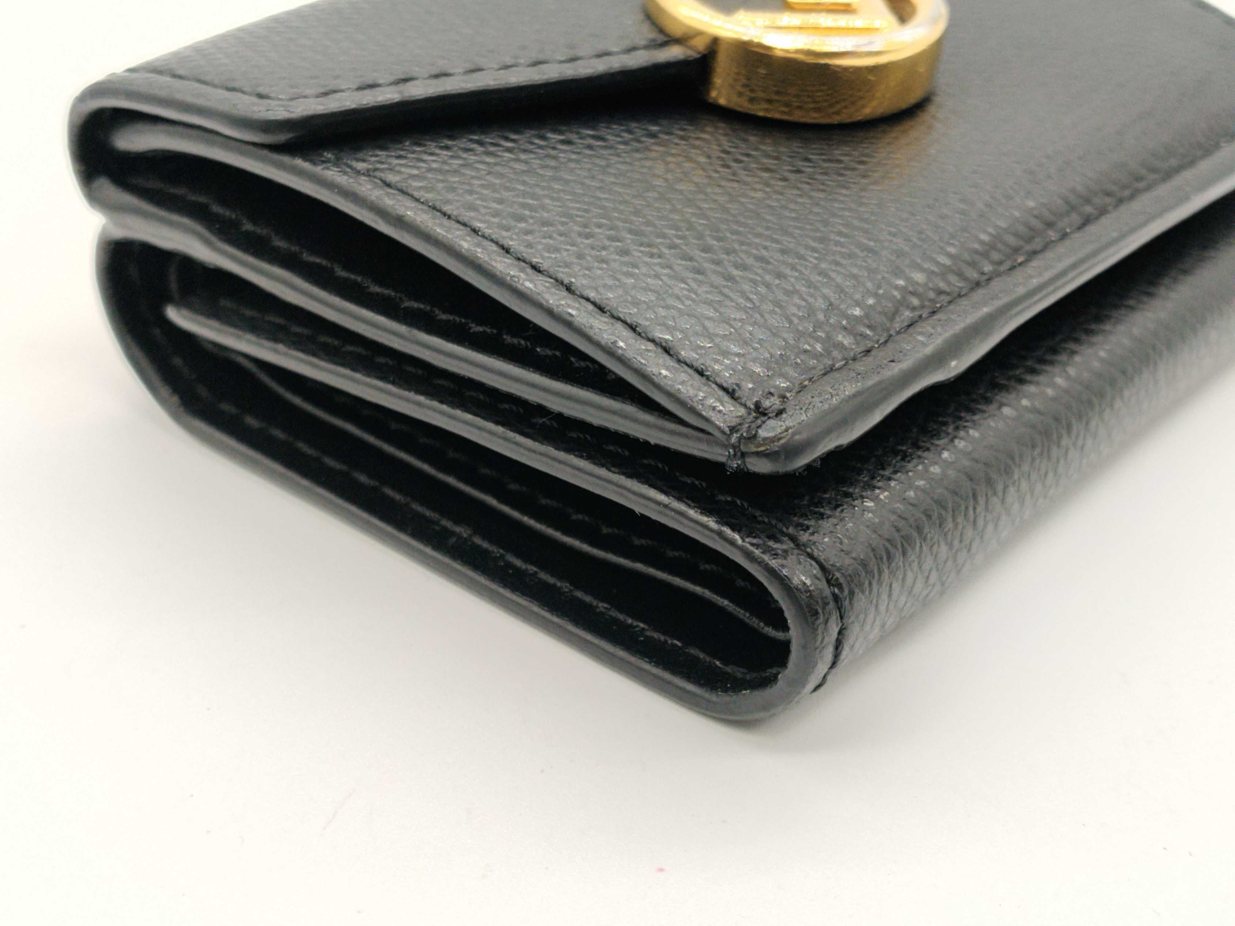 wallet — view 4
