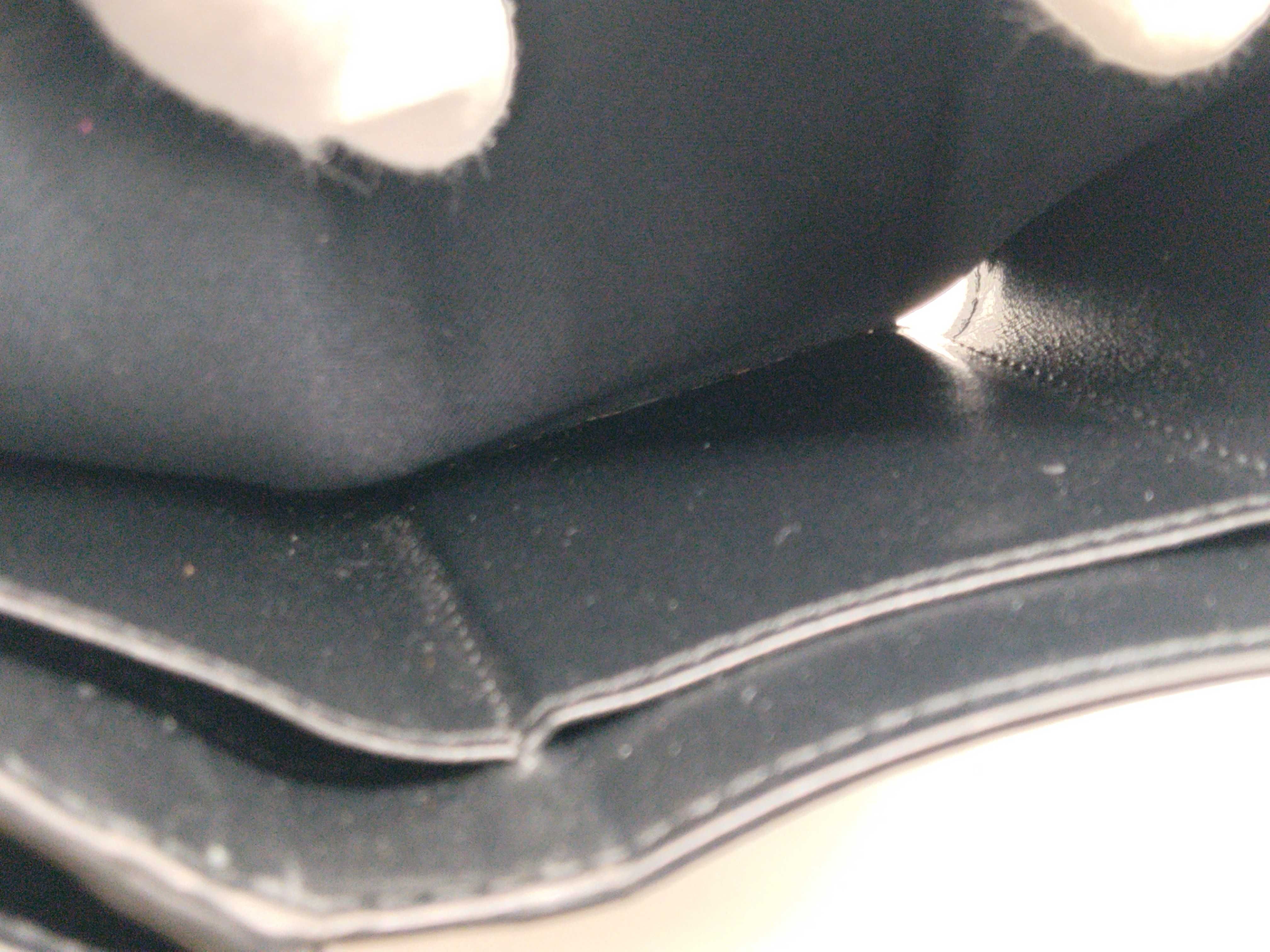wallet — view 9